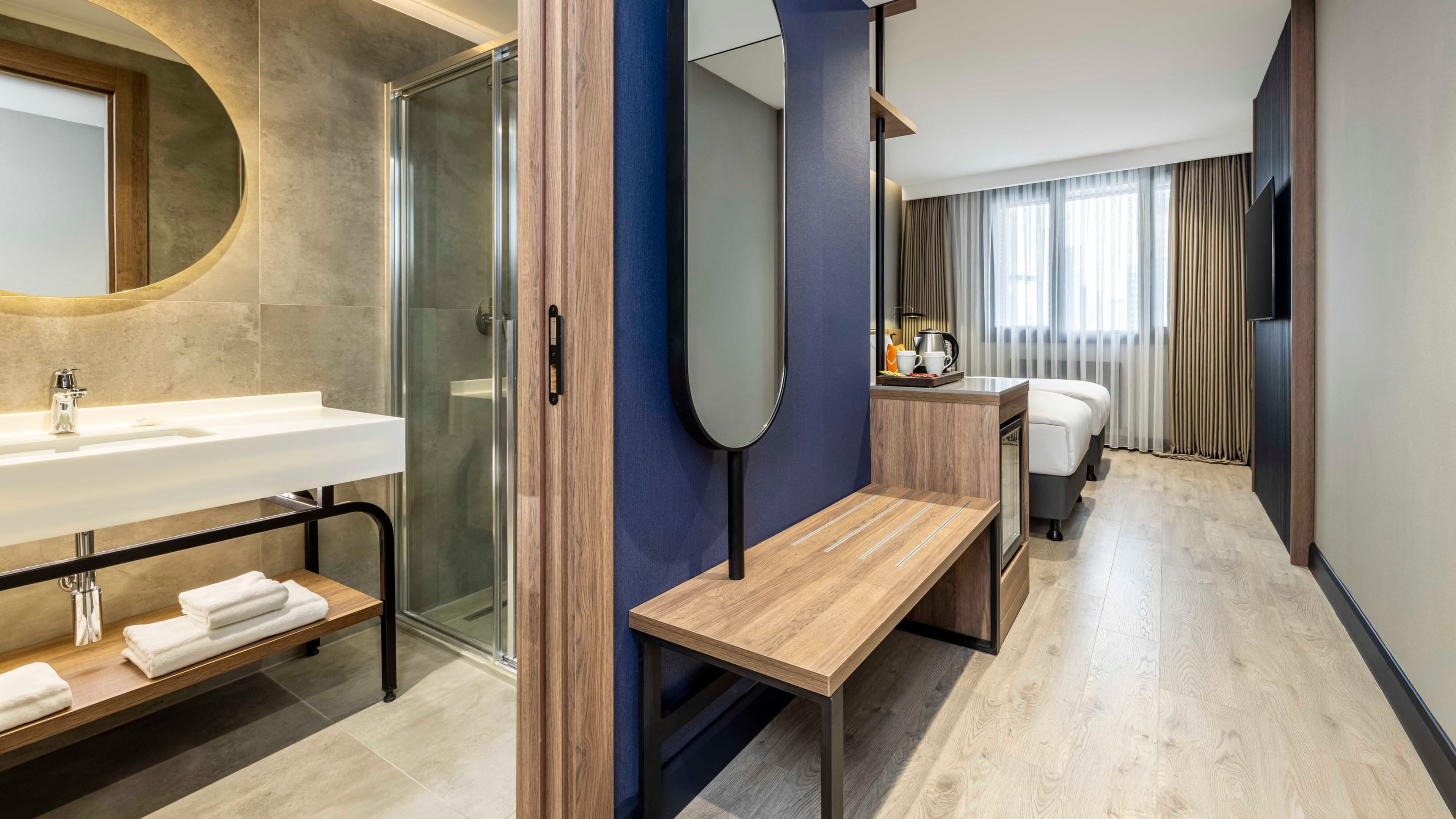 Standard 2 Twins - Image 4