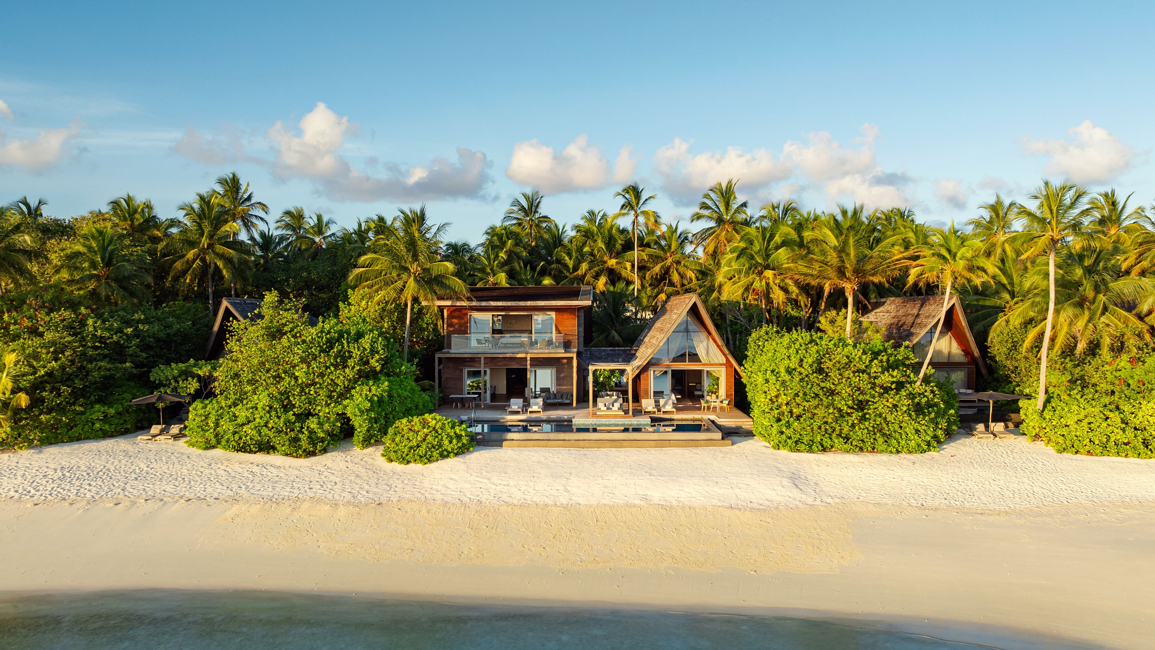 The St. Regis Maldives Vommuli Resort — 52