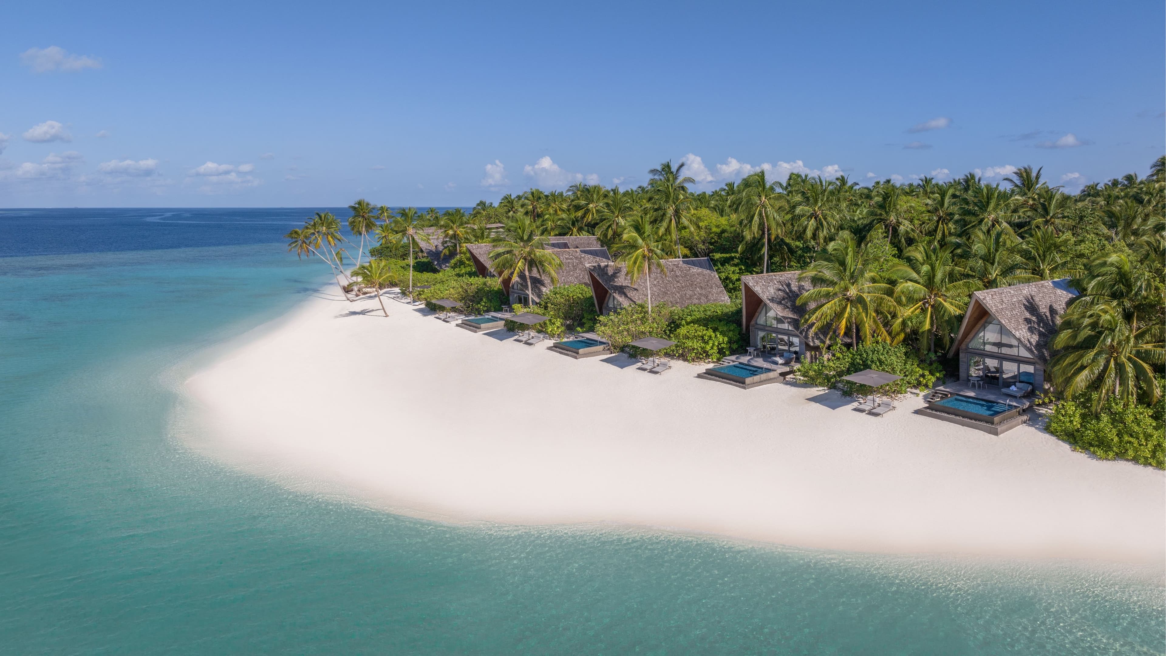 The St. Regis Maldives Vommuli Resort — 17