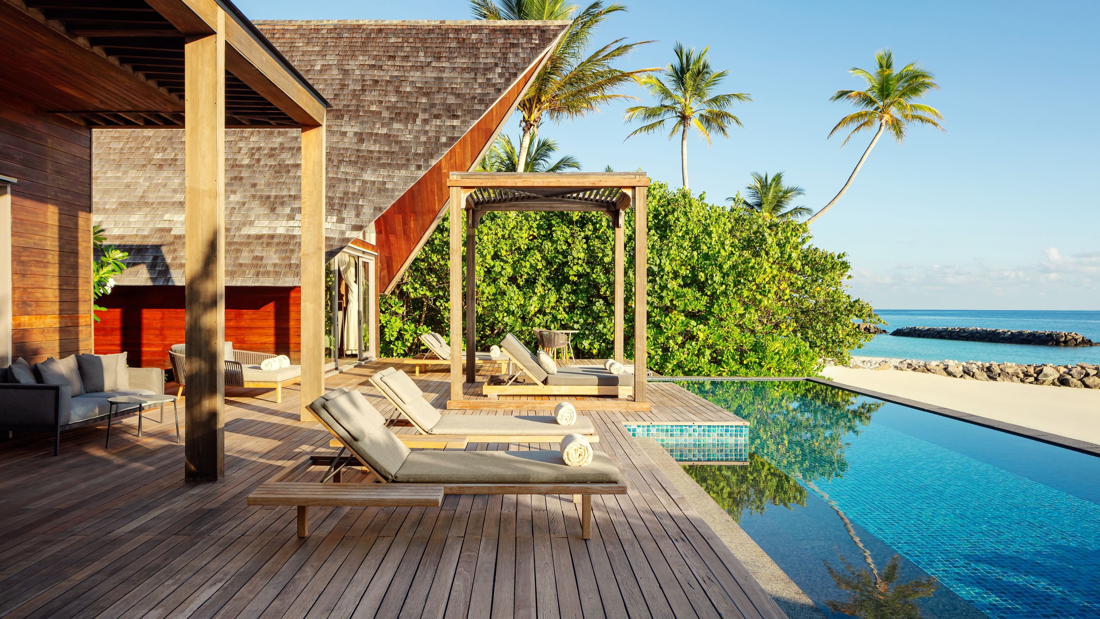 The St. Regis Maldives Vommuli Resort — 51