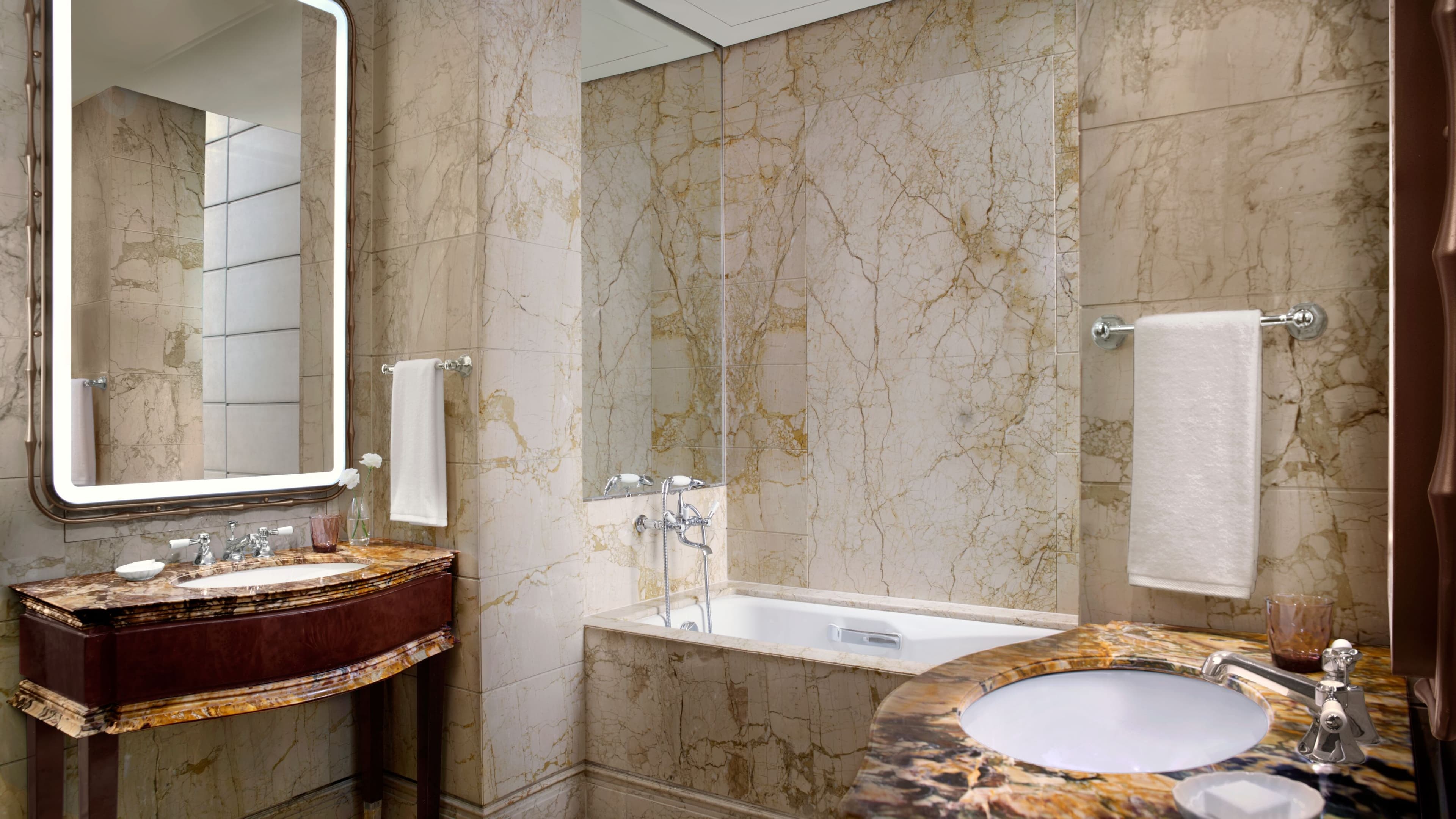 The St. Regis Singapore - Image 3