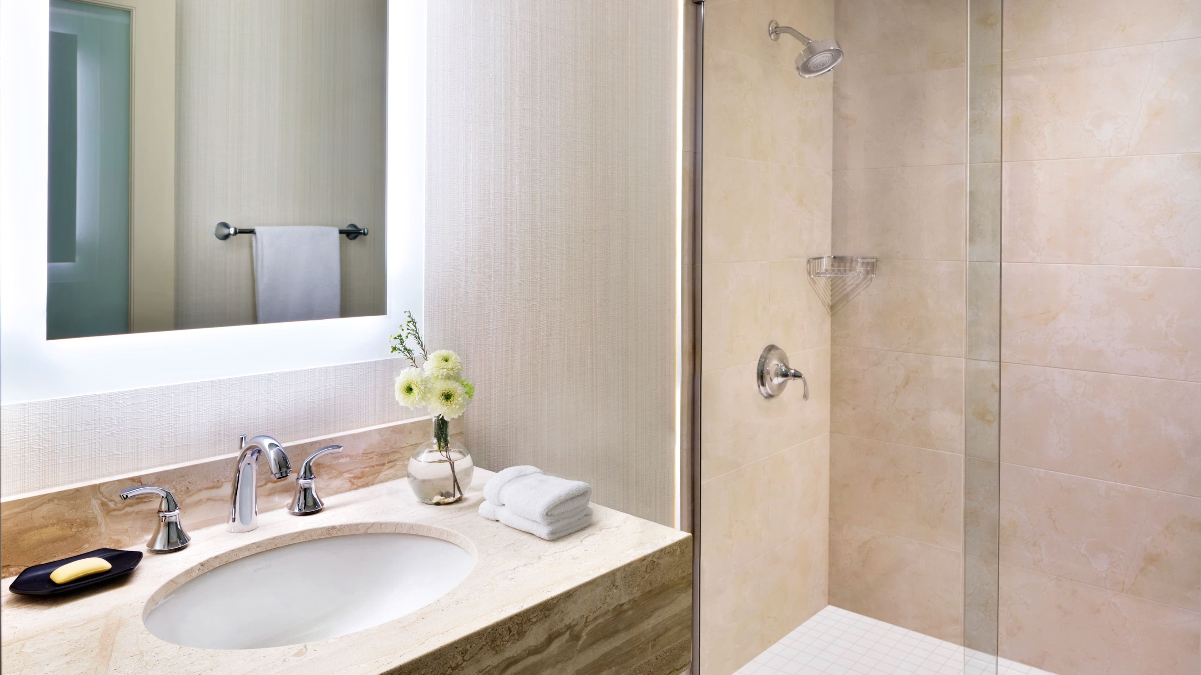 Sheraton Vancouver Wall Centre — 4