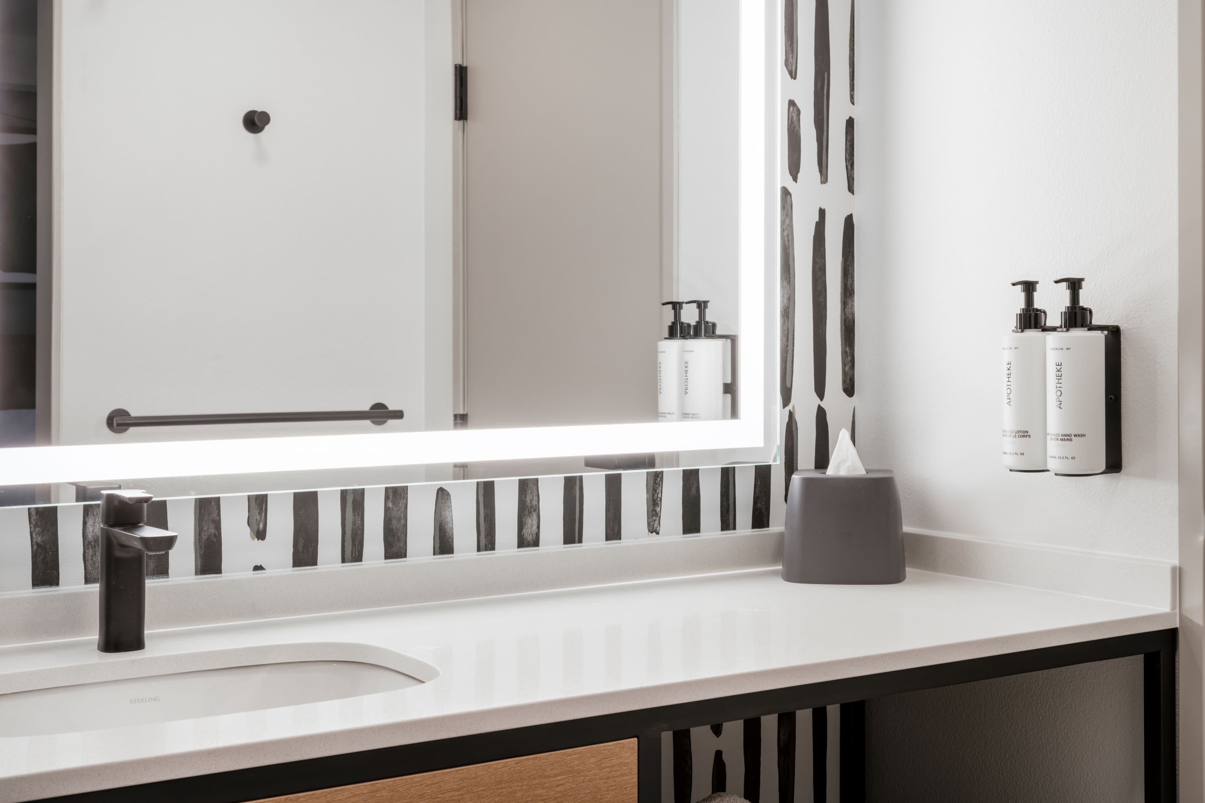 Atwell Suites Austin Airport - Image 4