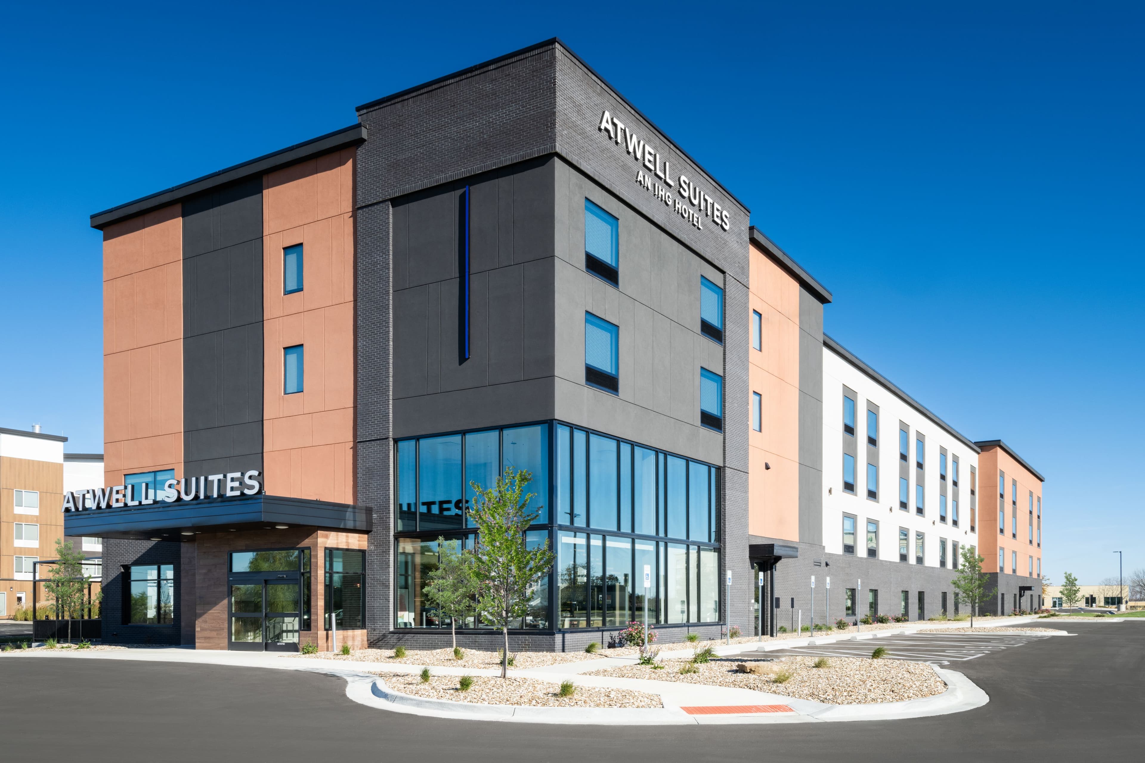 Atwell Suites Kansas City Airport - Image 1