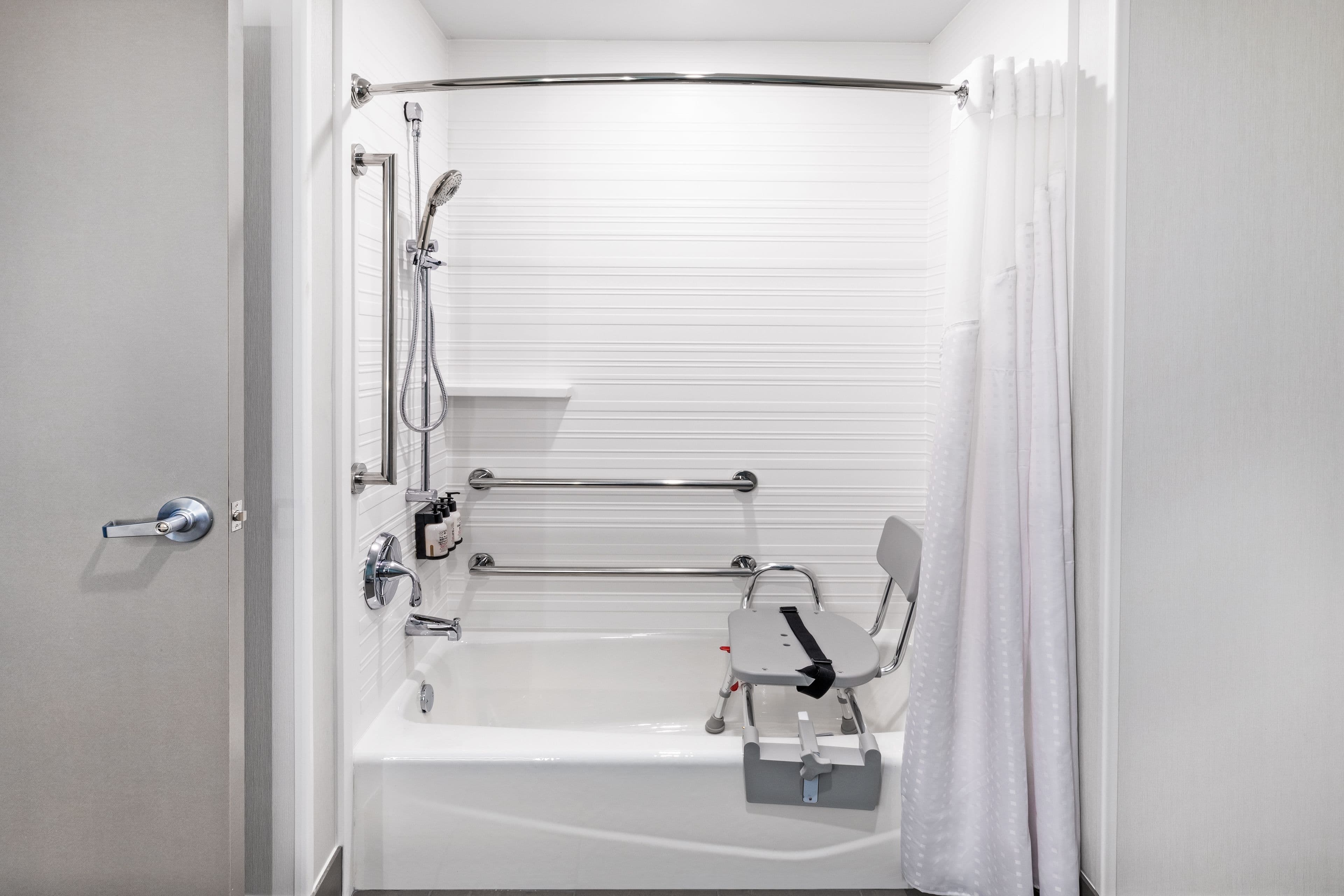 avid hotels Bentonville - Rogers — 30