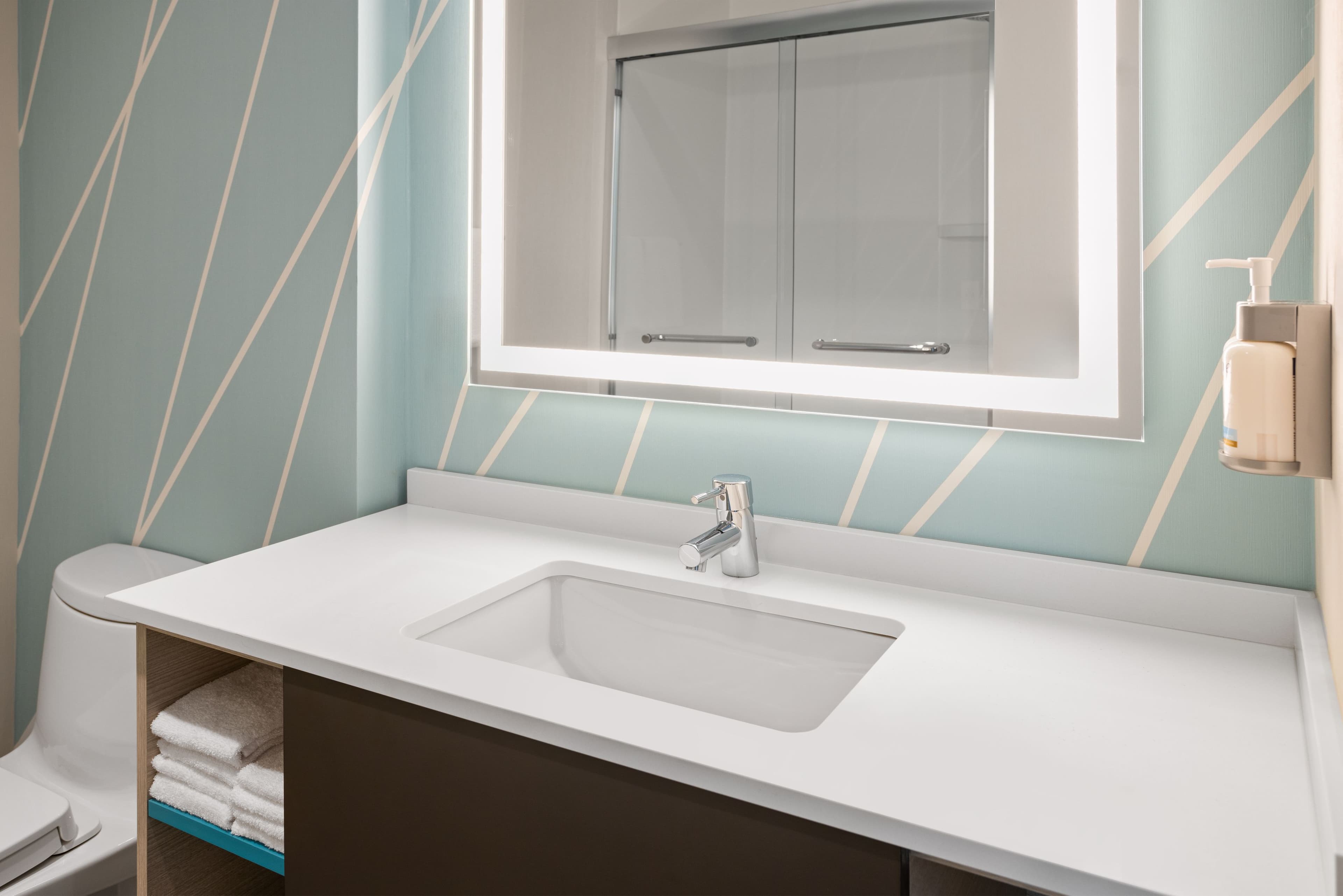 Standard Room - Image 5
