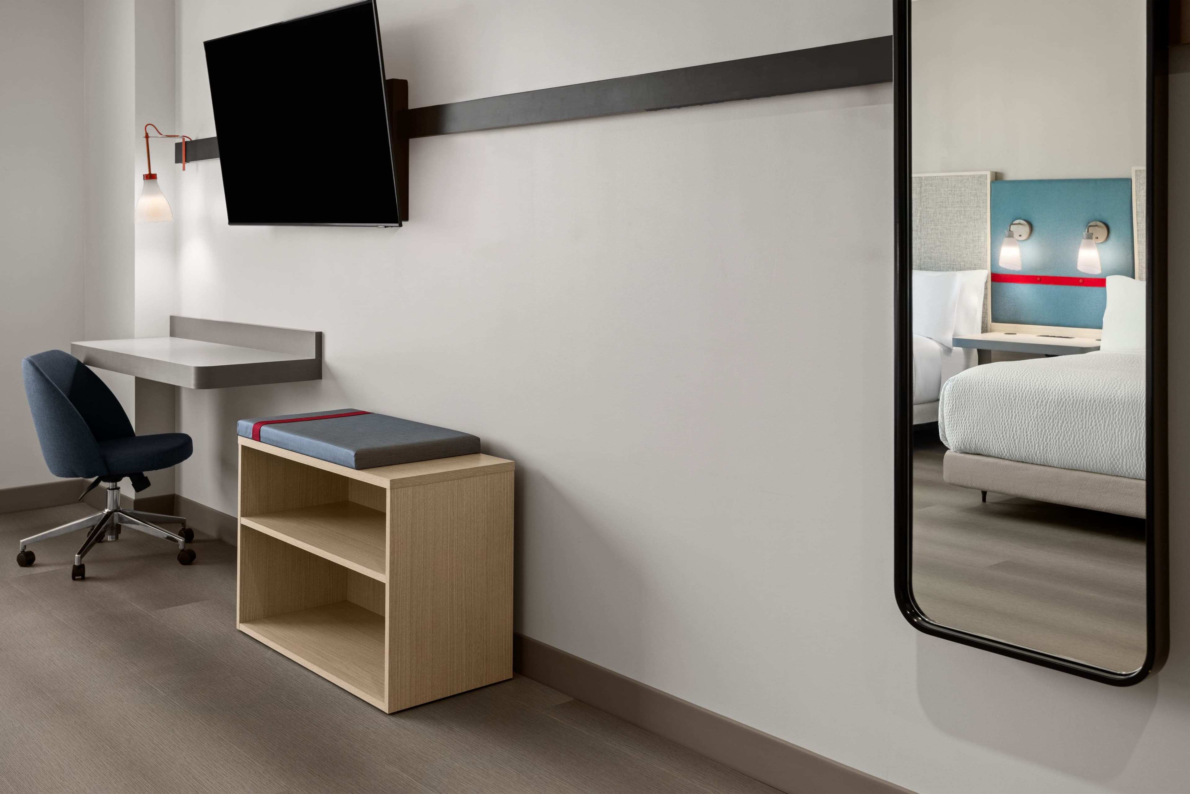 avid hotels Brooklyn - Dyker Heights — 24