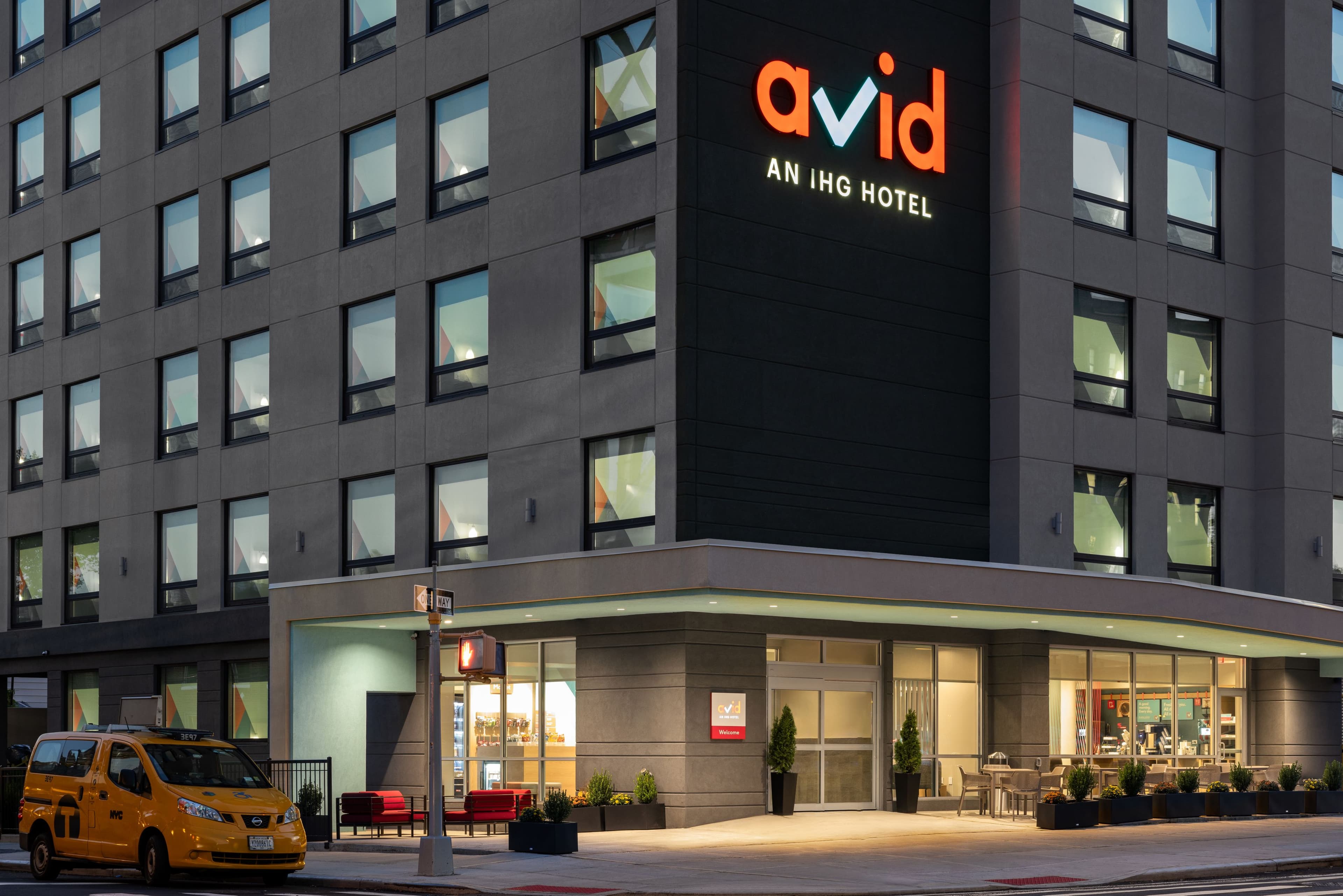 avid hotels Brooklyn - Dyker Heights - Image 1