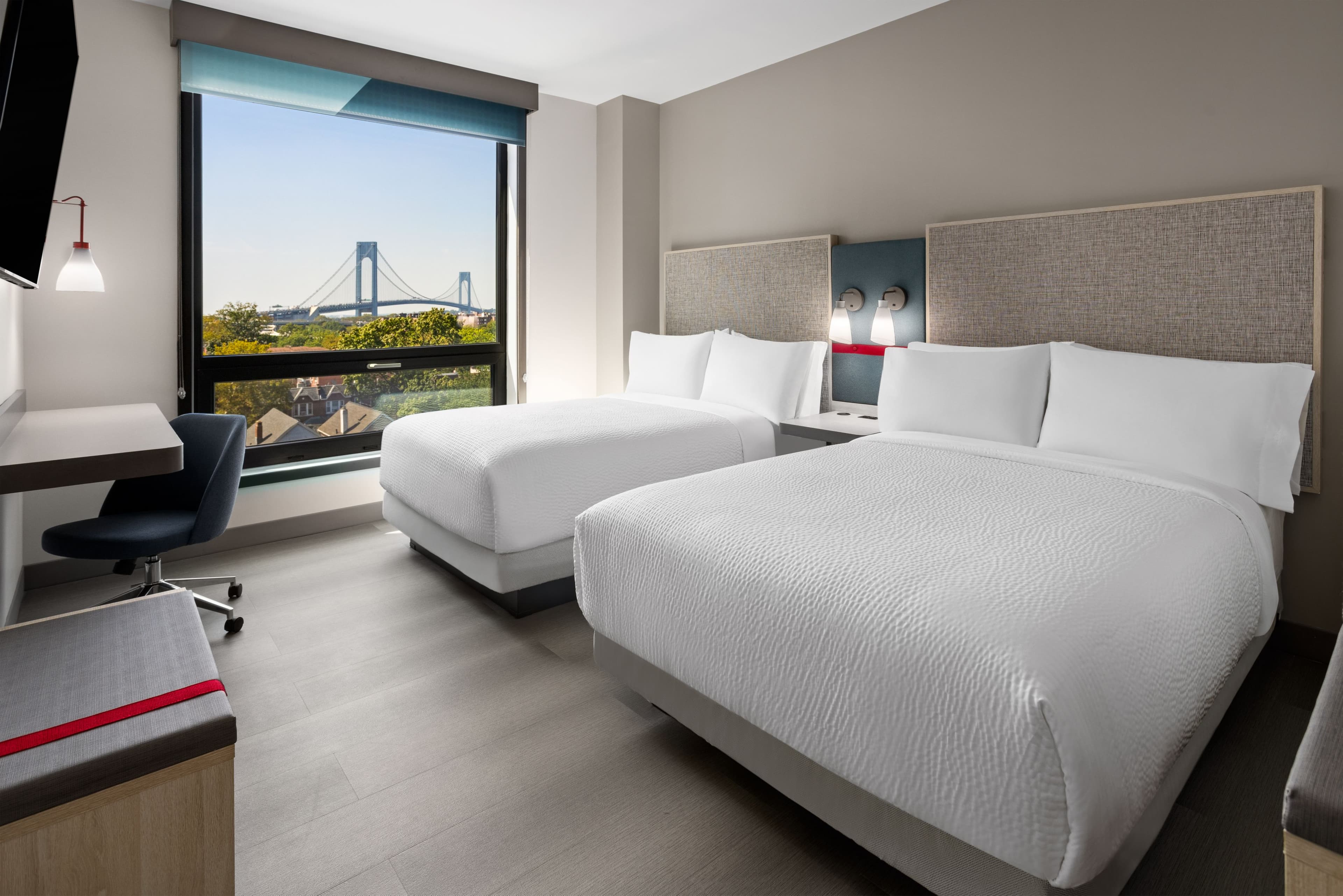 avid hotels Brooklyn - Dyker Heights — 22