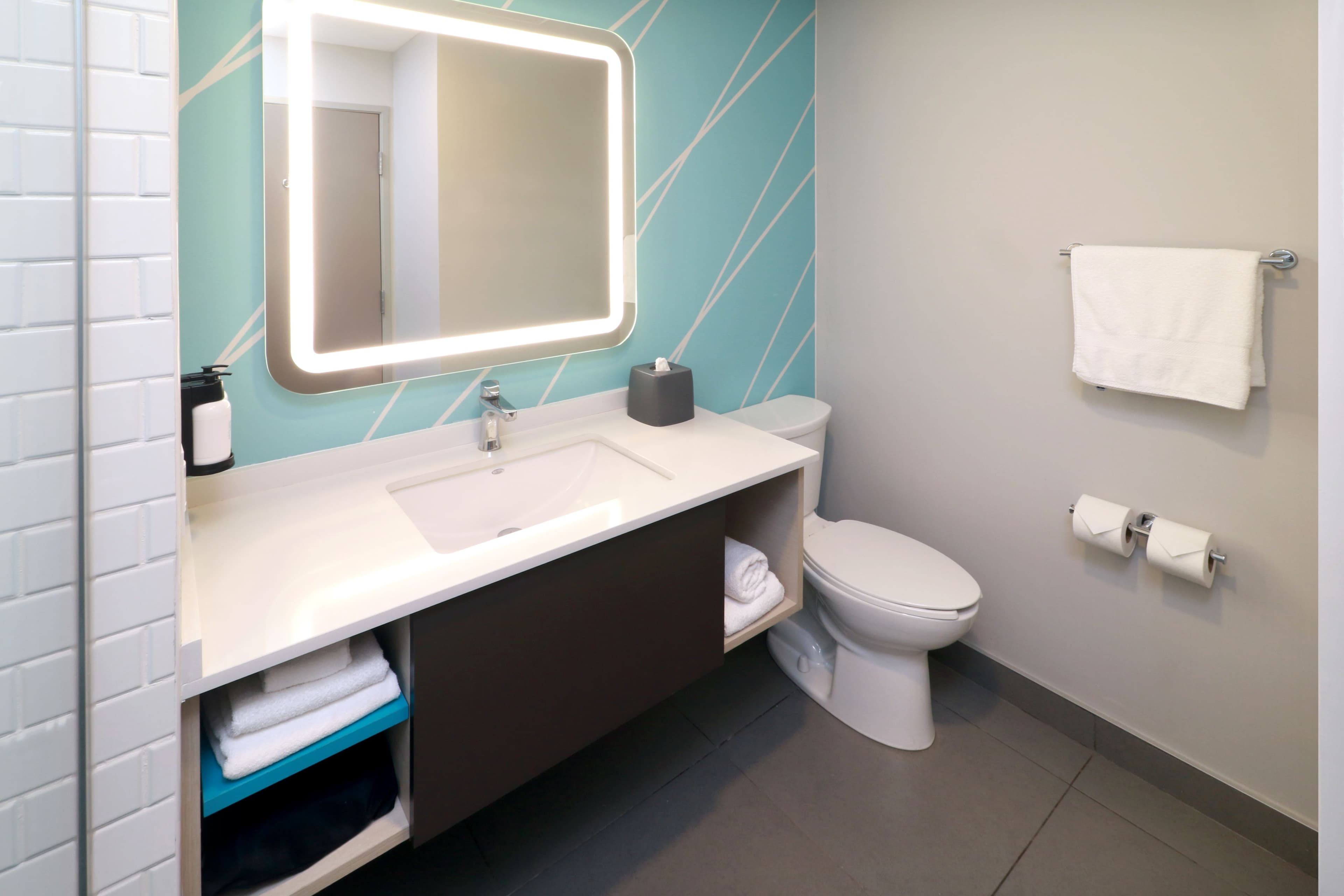 avid hotels Fresnillo — 8