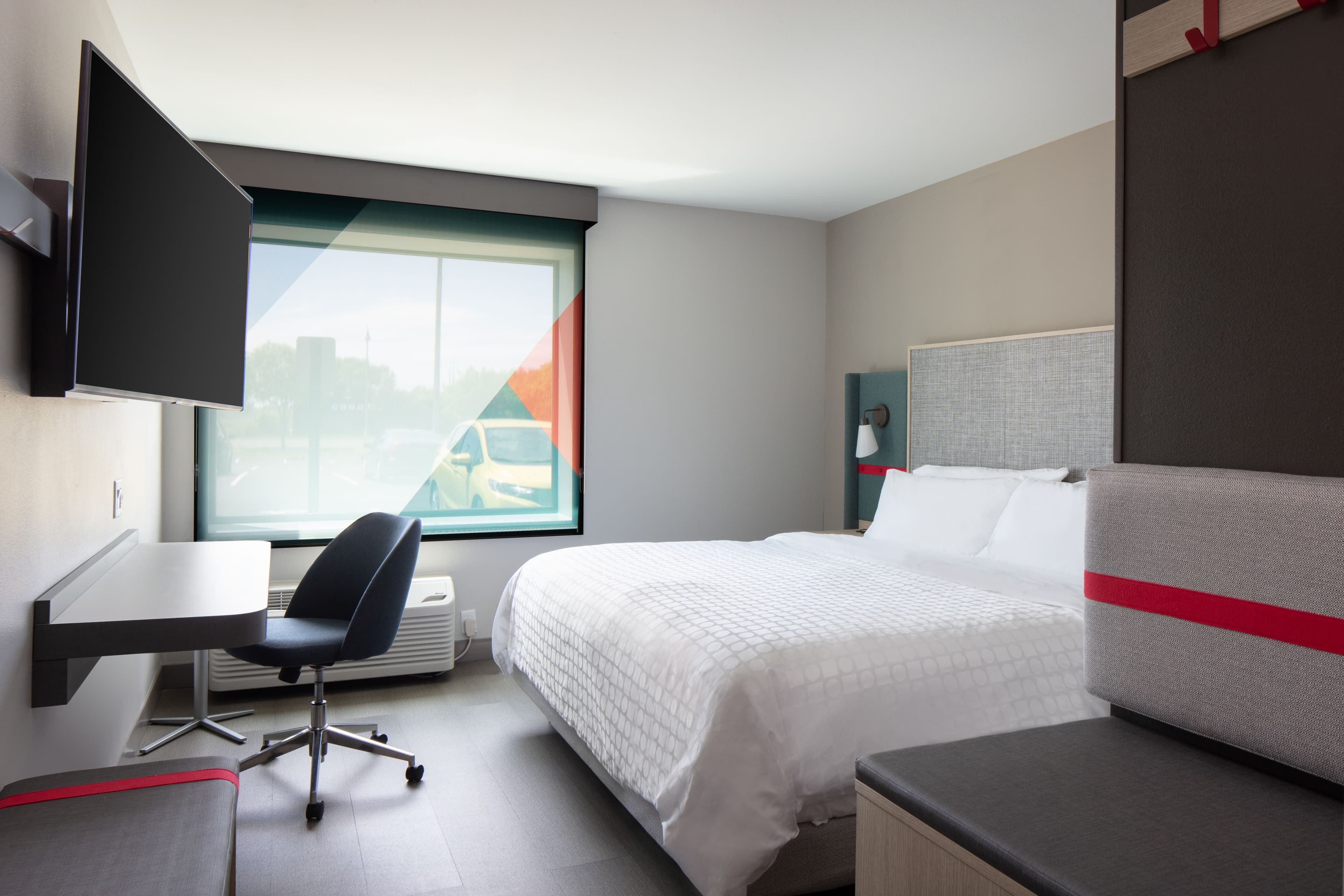 avid hotels Madison - Monona - Image 4