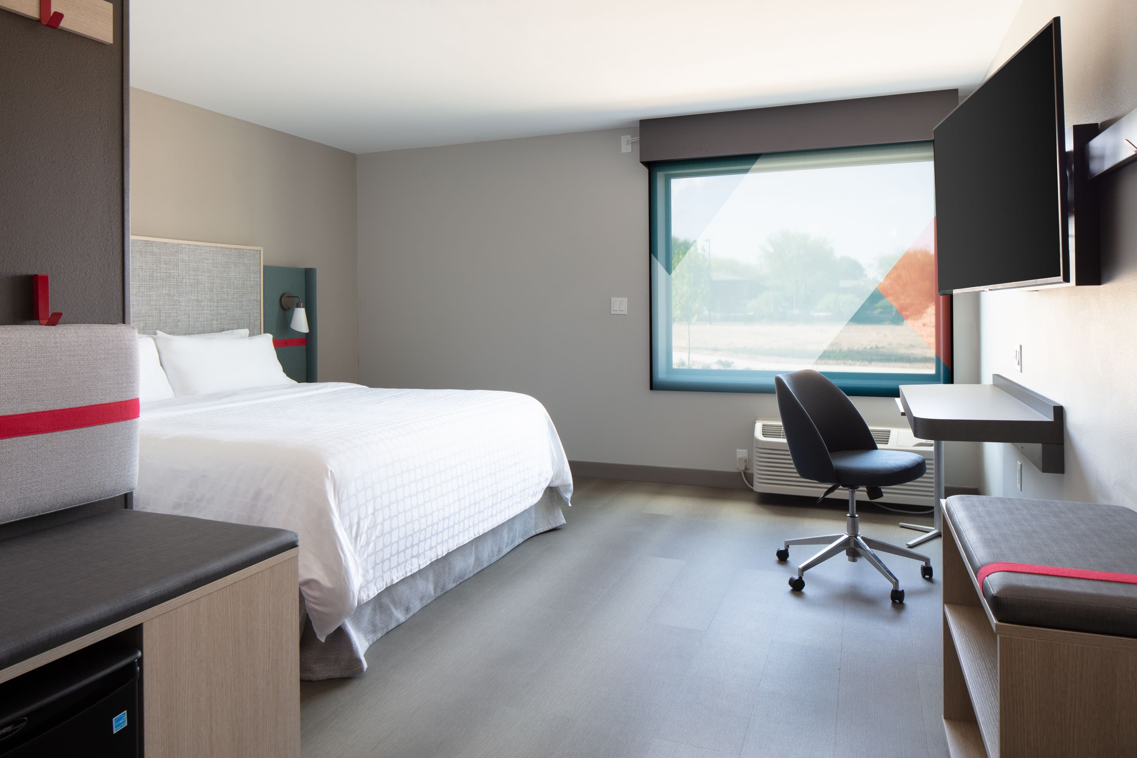 avid hotels Madison - Monona — 10