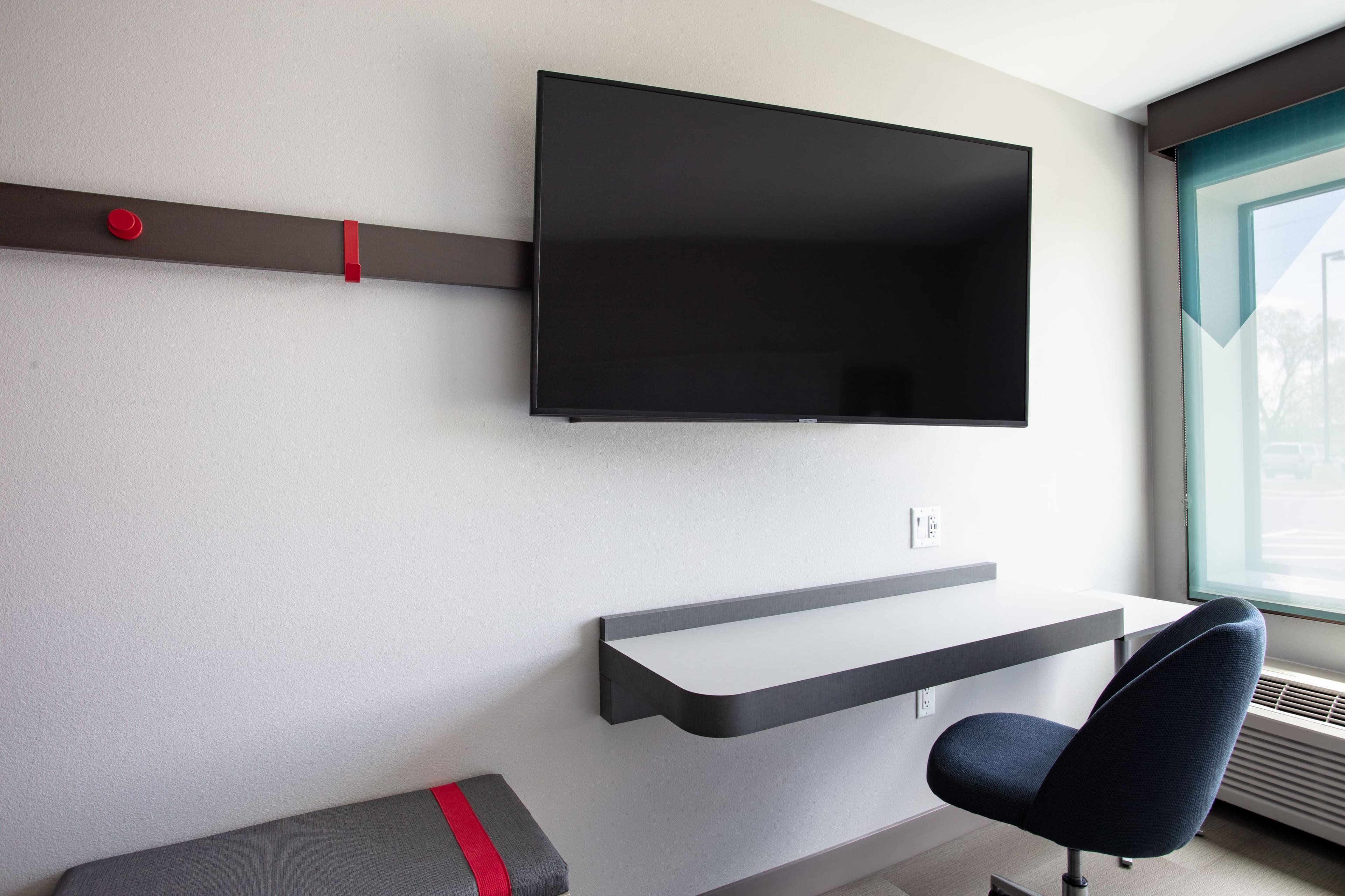 avid hotels Madison - Monona - Image 5