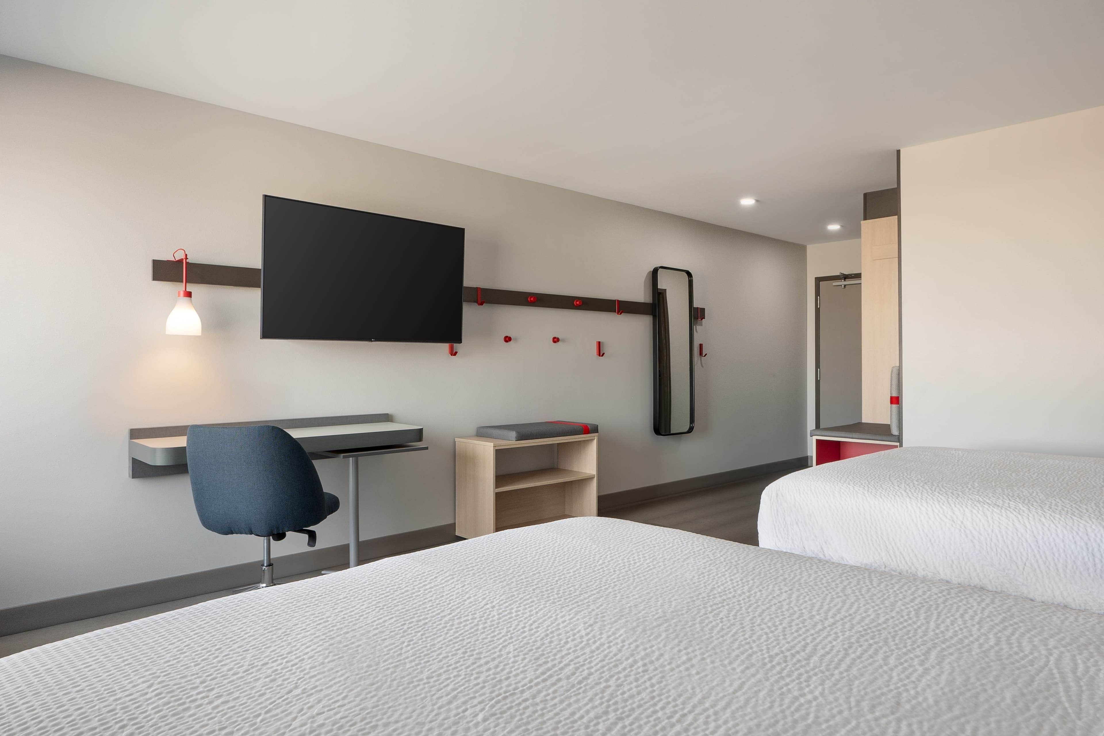 avid hotels Oak Creek — 41