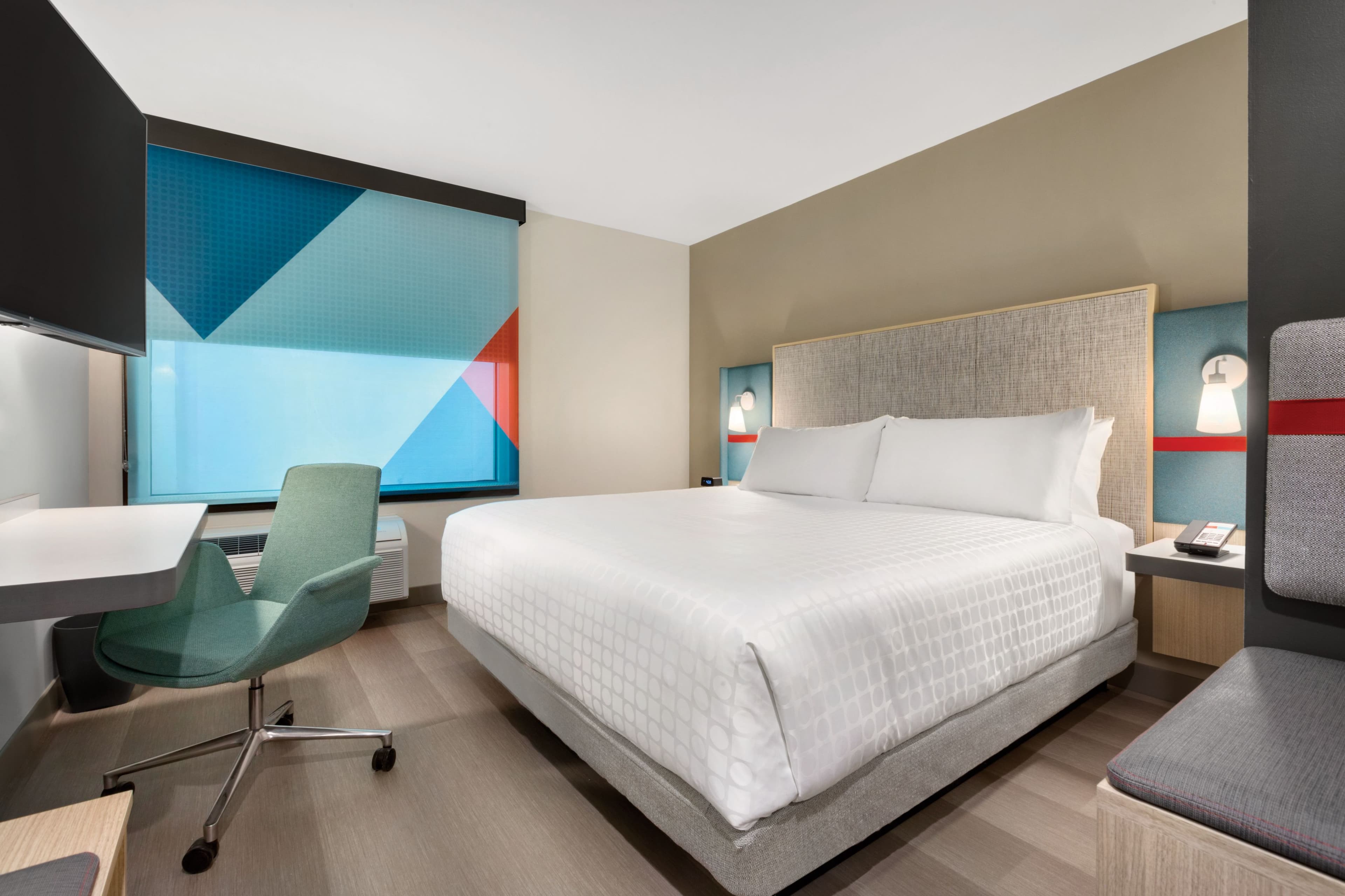 avid hotels Oklahoma City Airport - Image 5