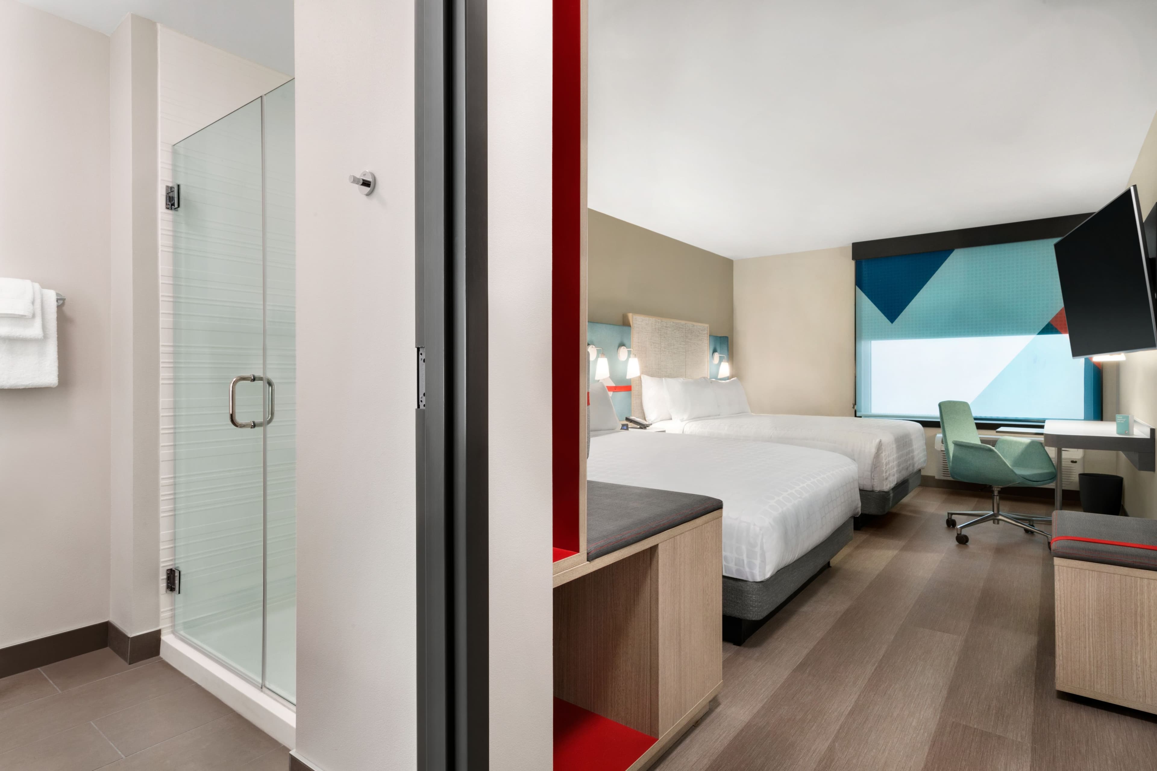 avid hotels Perry-National Fairground Area — 10