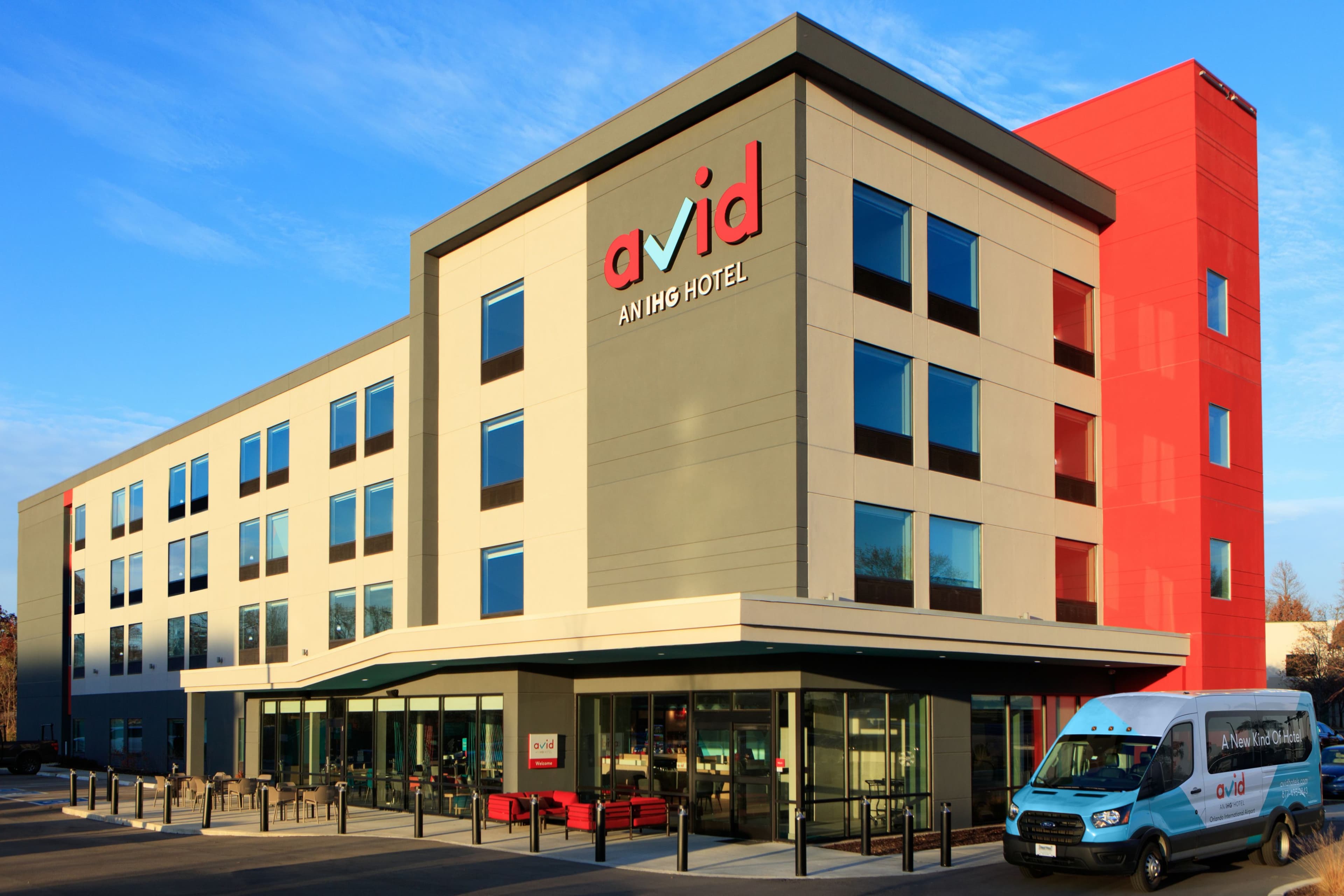 avid hotels Boston Logan Airport - Revere - Image 1