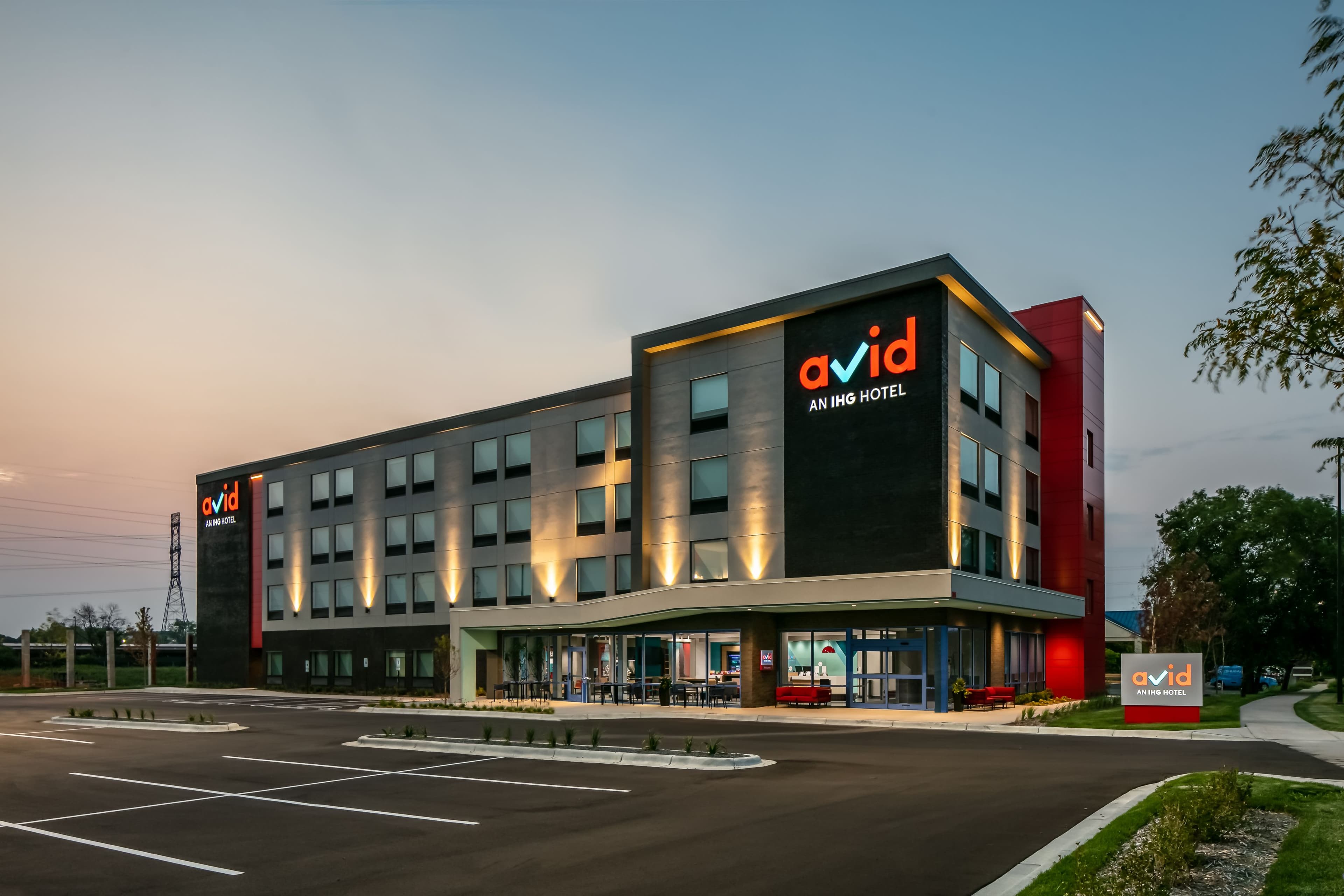 avid hotels Roseville - Minneapolis North - Image 1