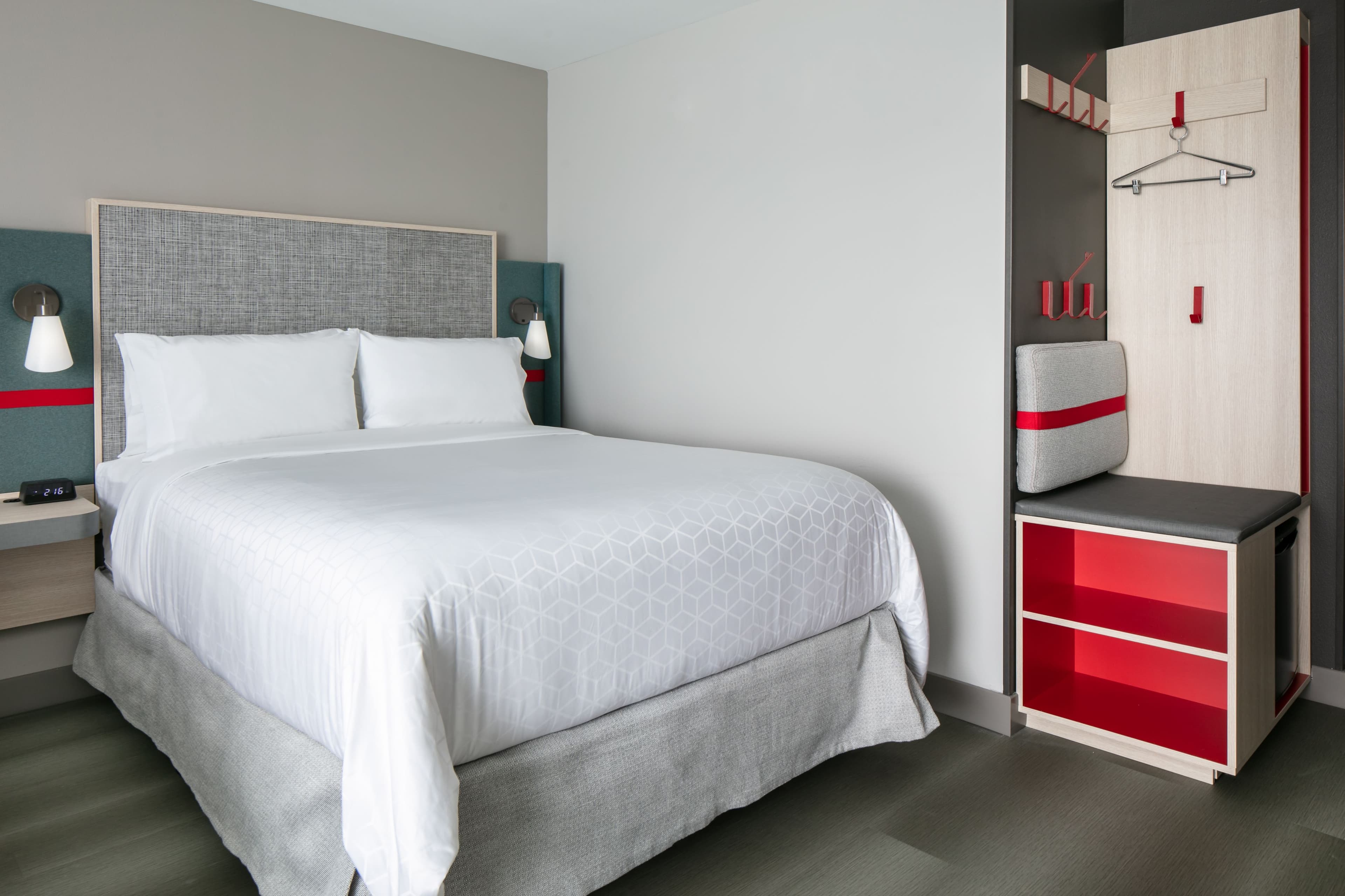 avid hotels Roseville - Minneapolis North — 30