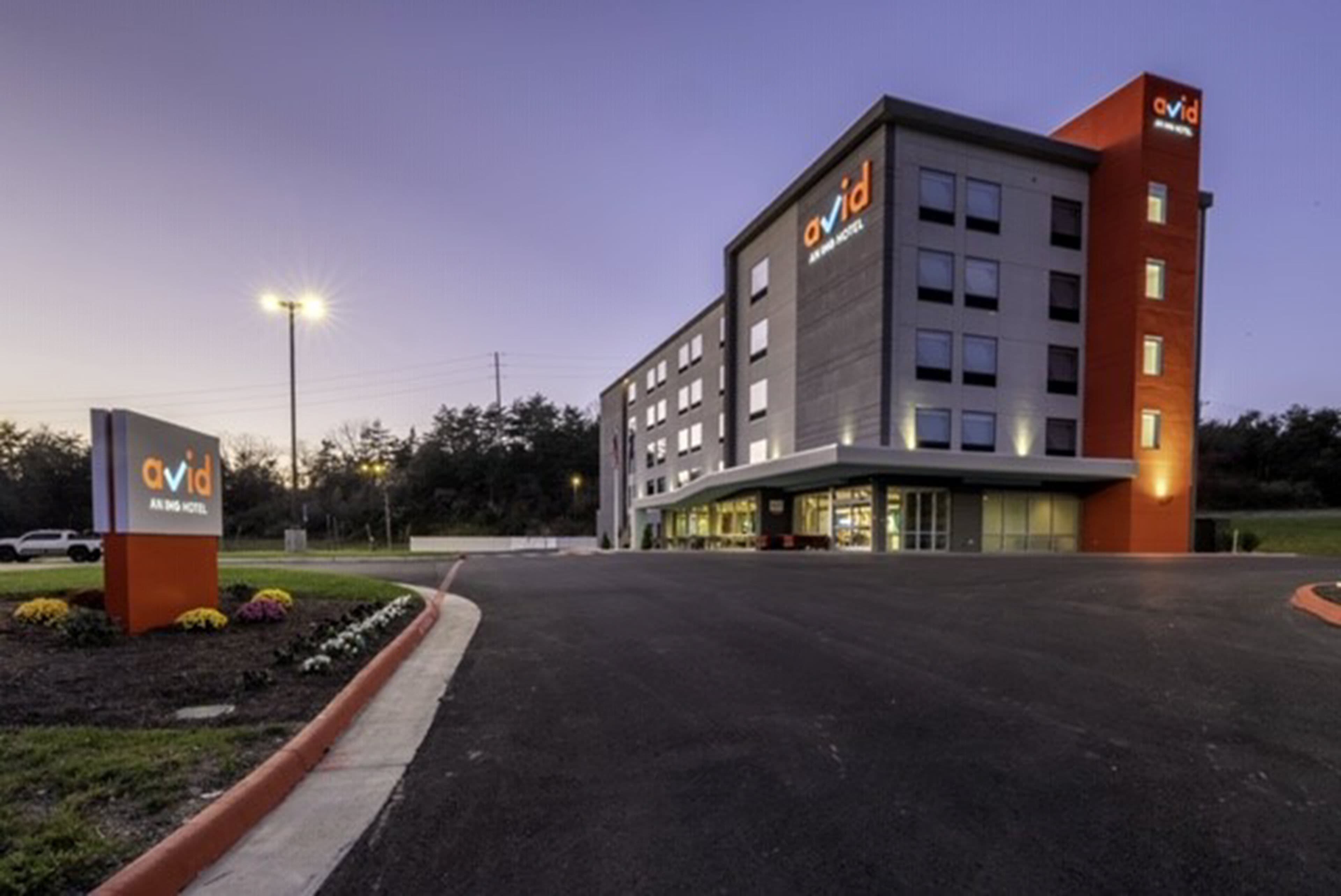 avid hotels Staunton - Image 1