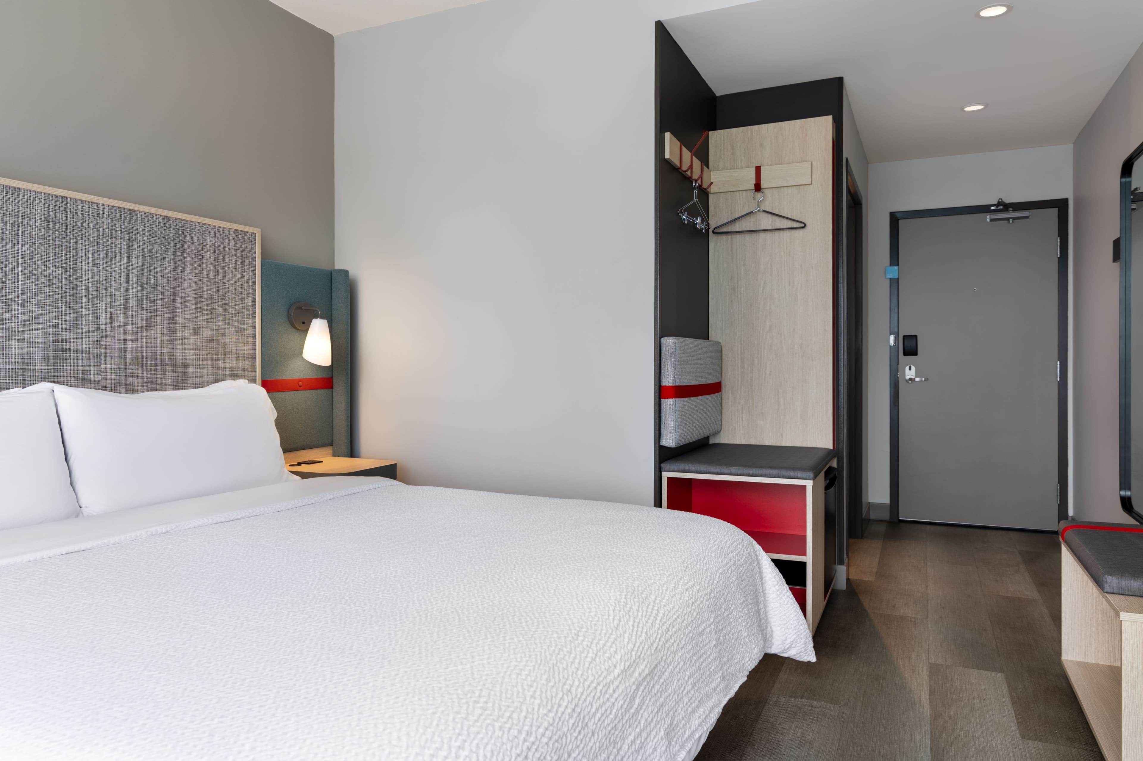 avid hotels Toronto - Vaughan Southwest — 9