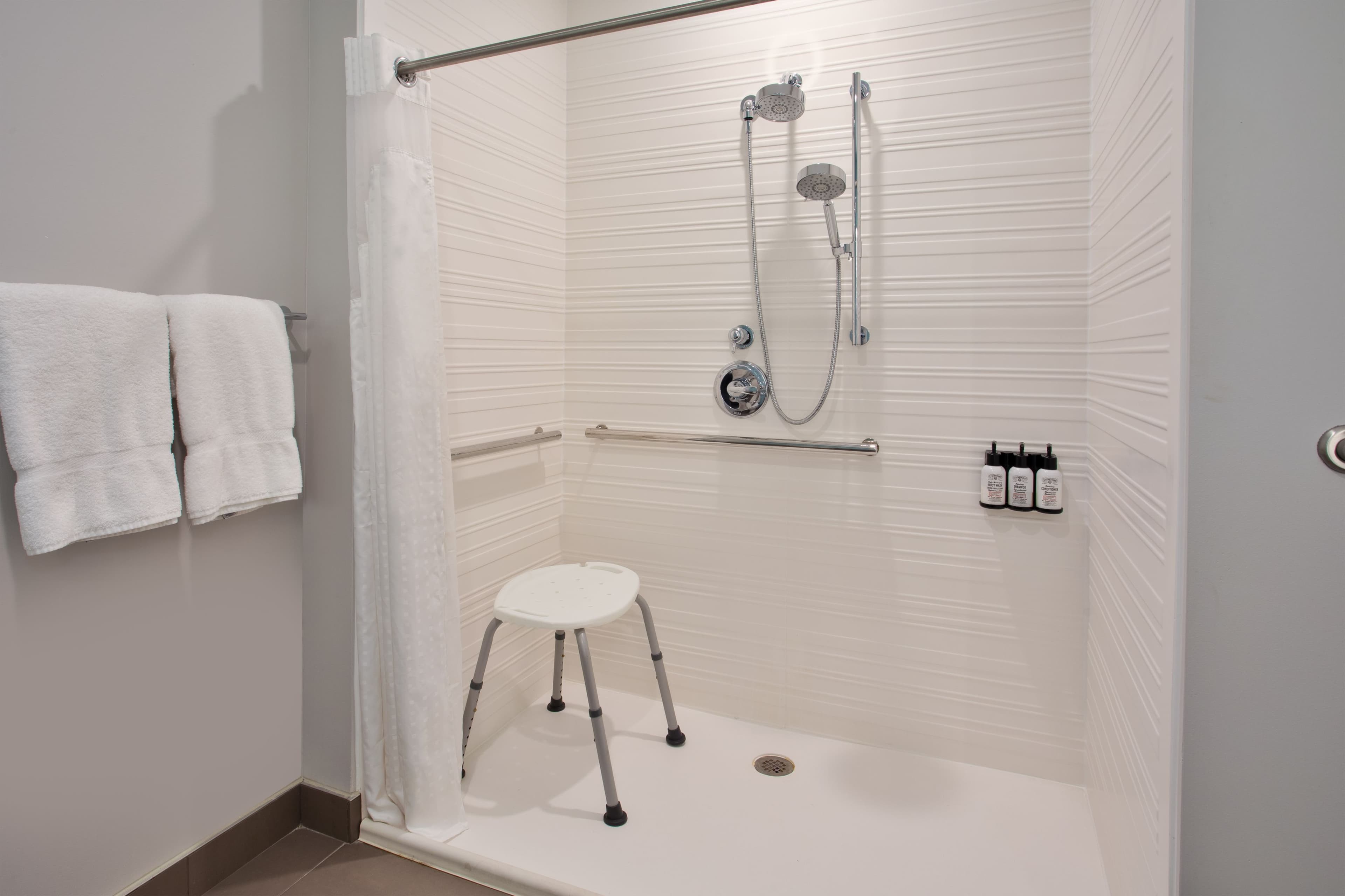 avid hotels Detroit - Warren — 22