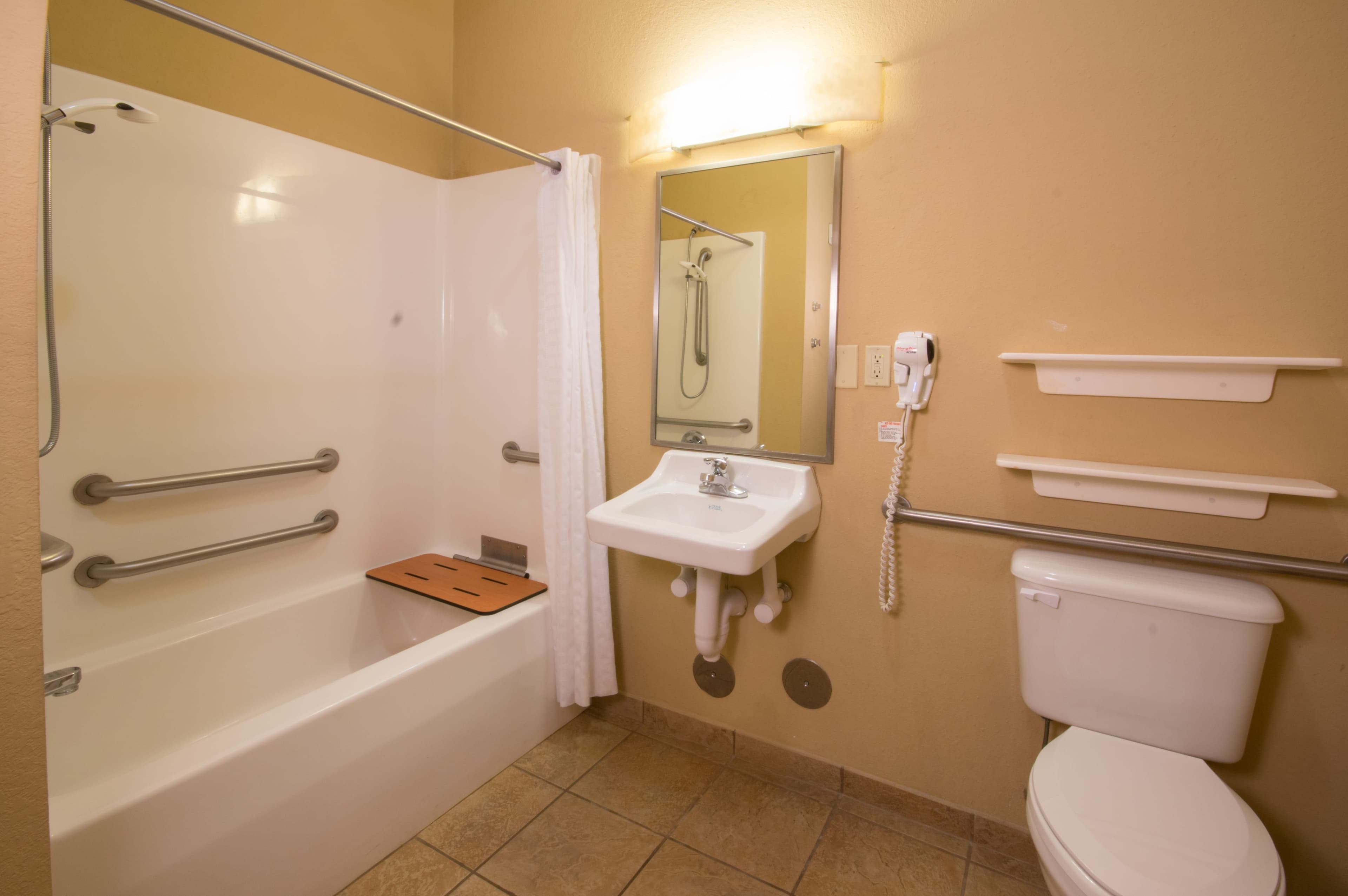 Candlewood Suites Alabaster — 15