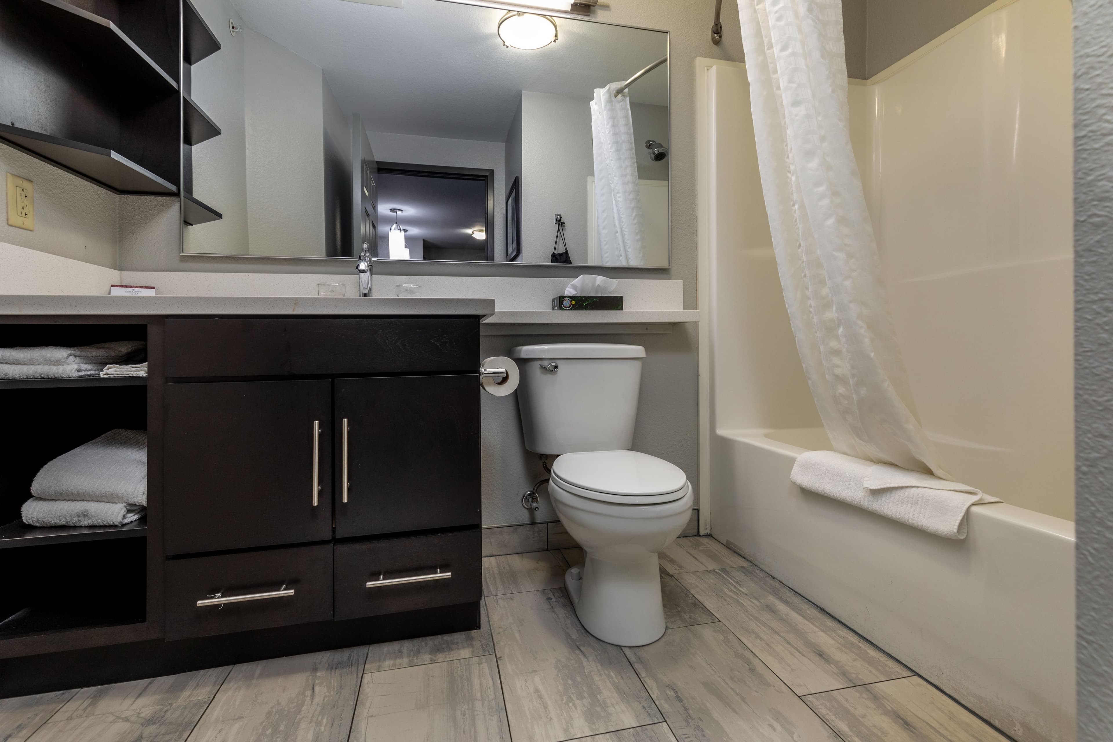 Candlewood Suites Knoxville Airport-Alcoa - Image 4