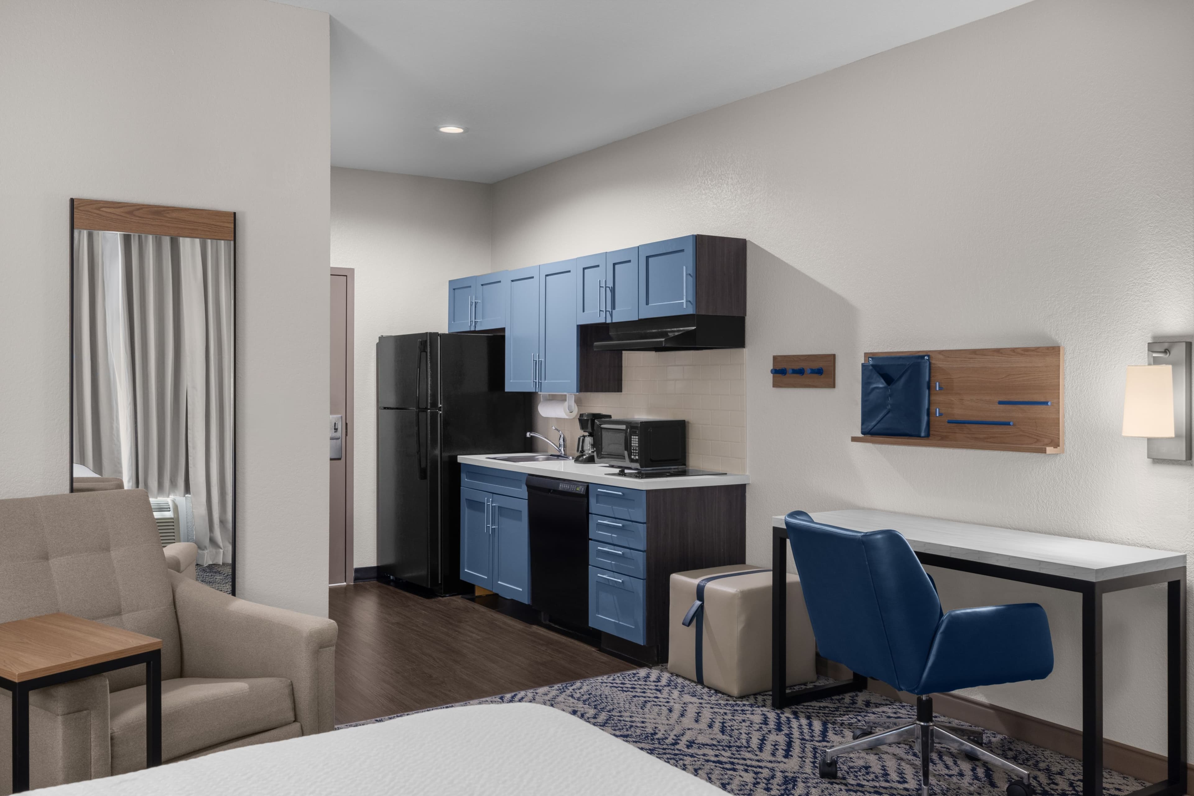 Studio Suite - Image 5