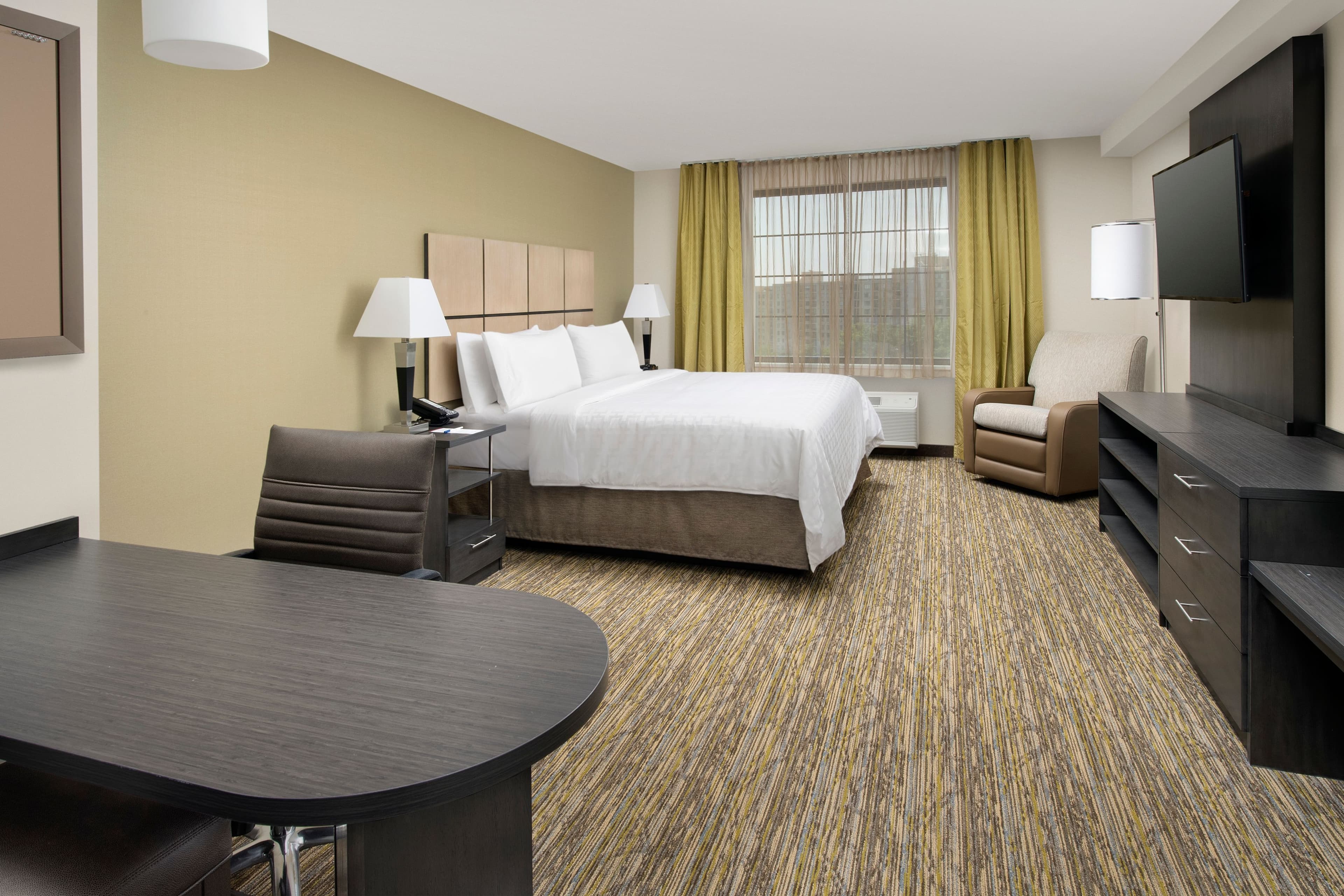 Candlewood Suites Alexandria West — 12