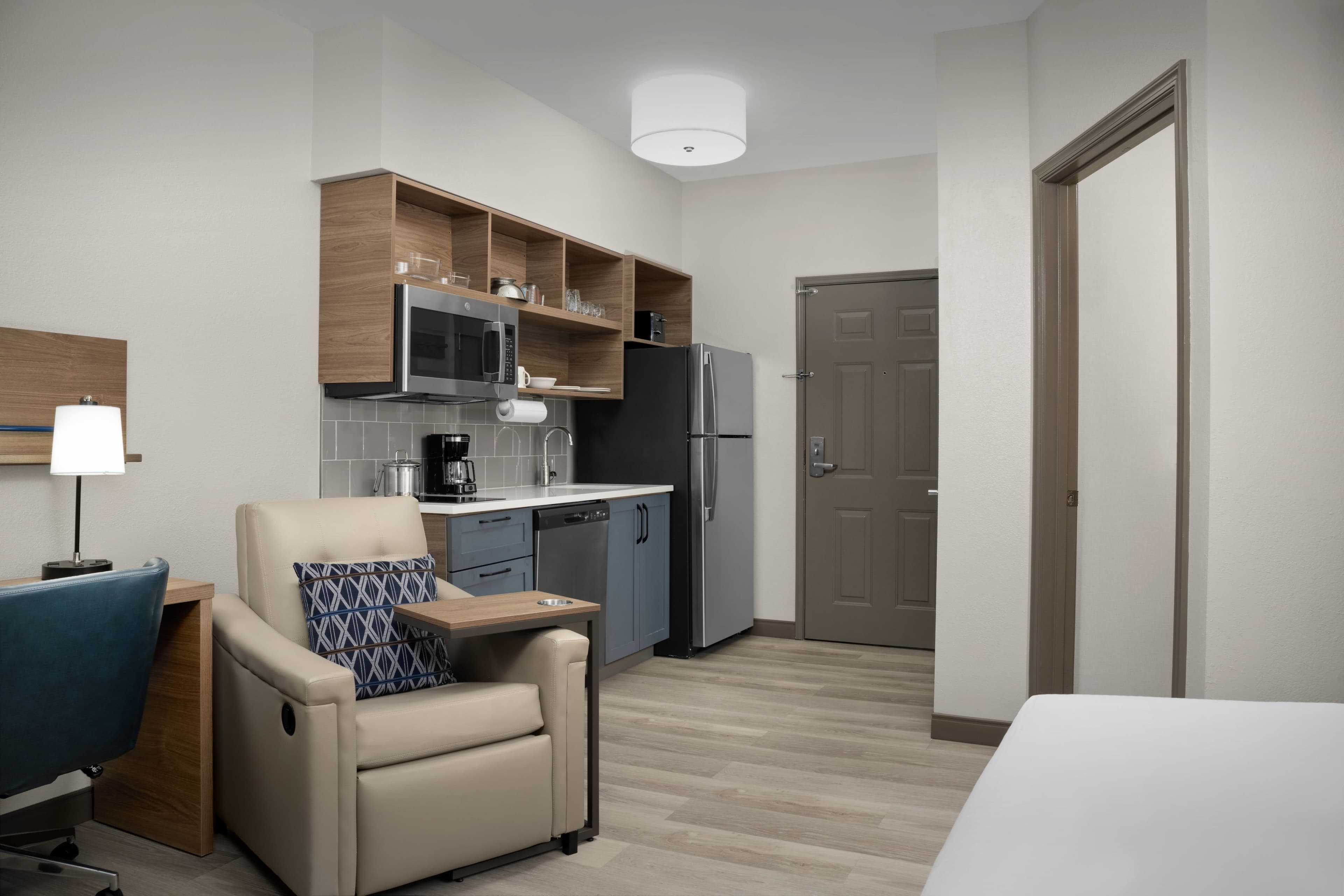 Candlewood Suites Alexandria - Fort Belvoir — 9