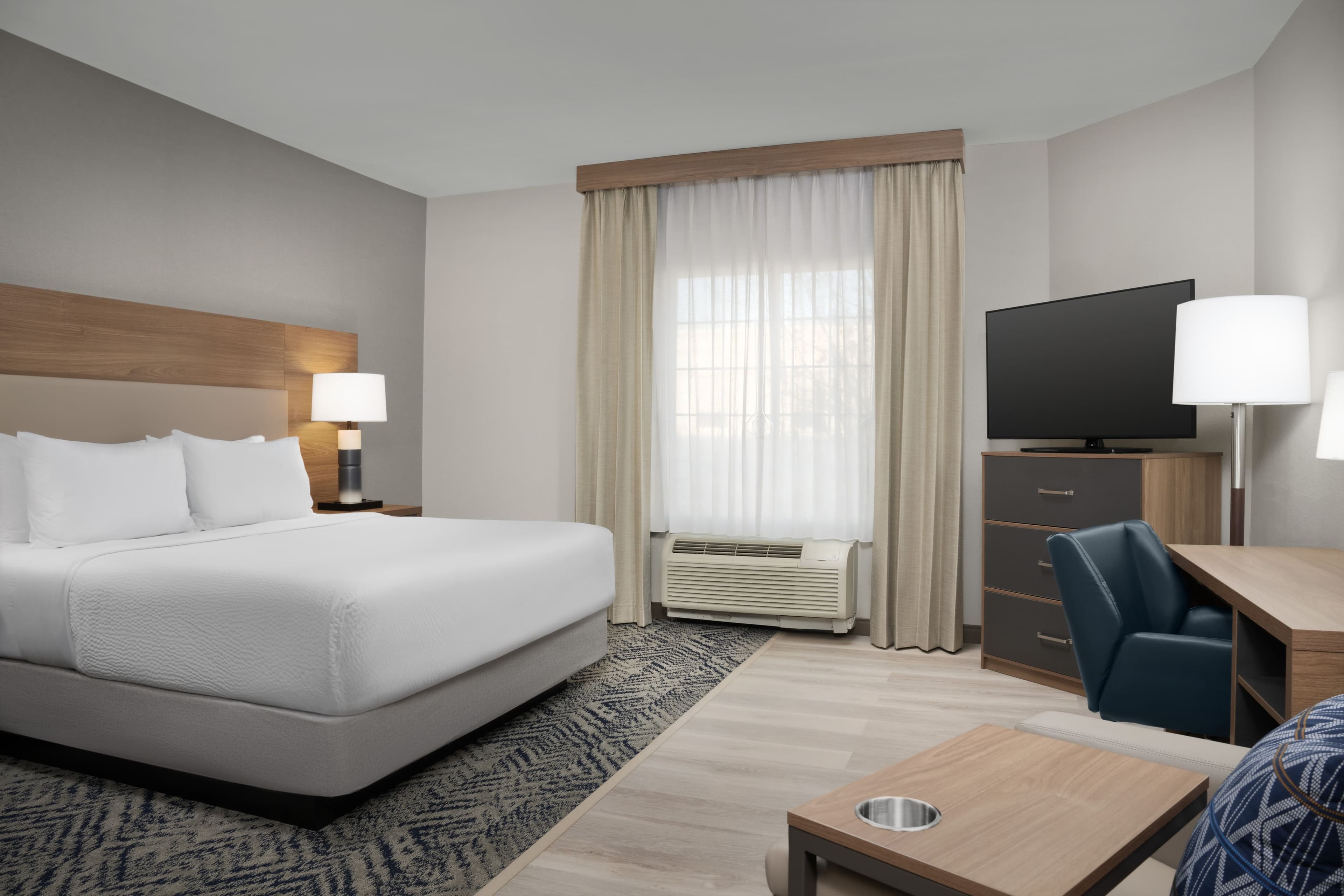 Candlewood Suites Alexandria - Fort Belvoir - Image 2
