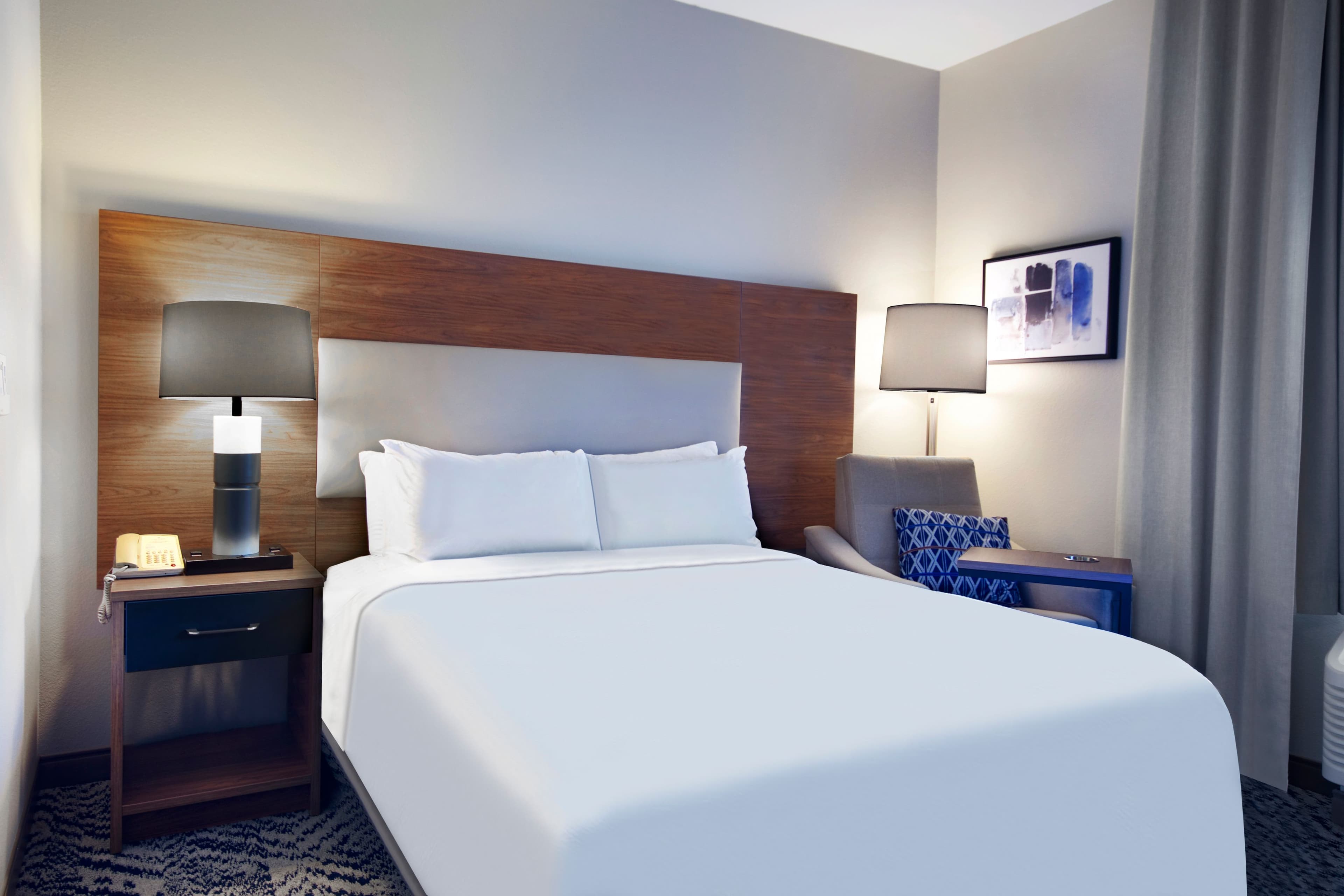 Candlewood Suites Buffalo Amherst — 11