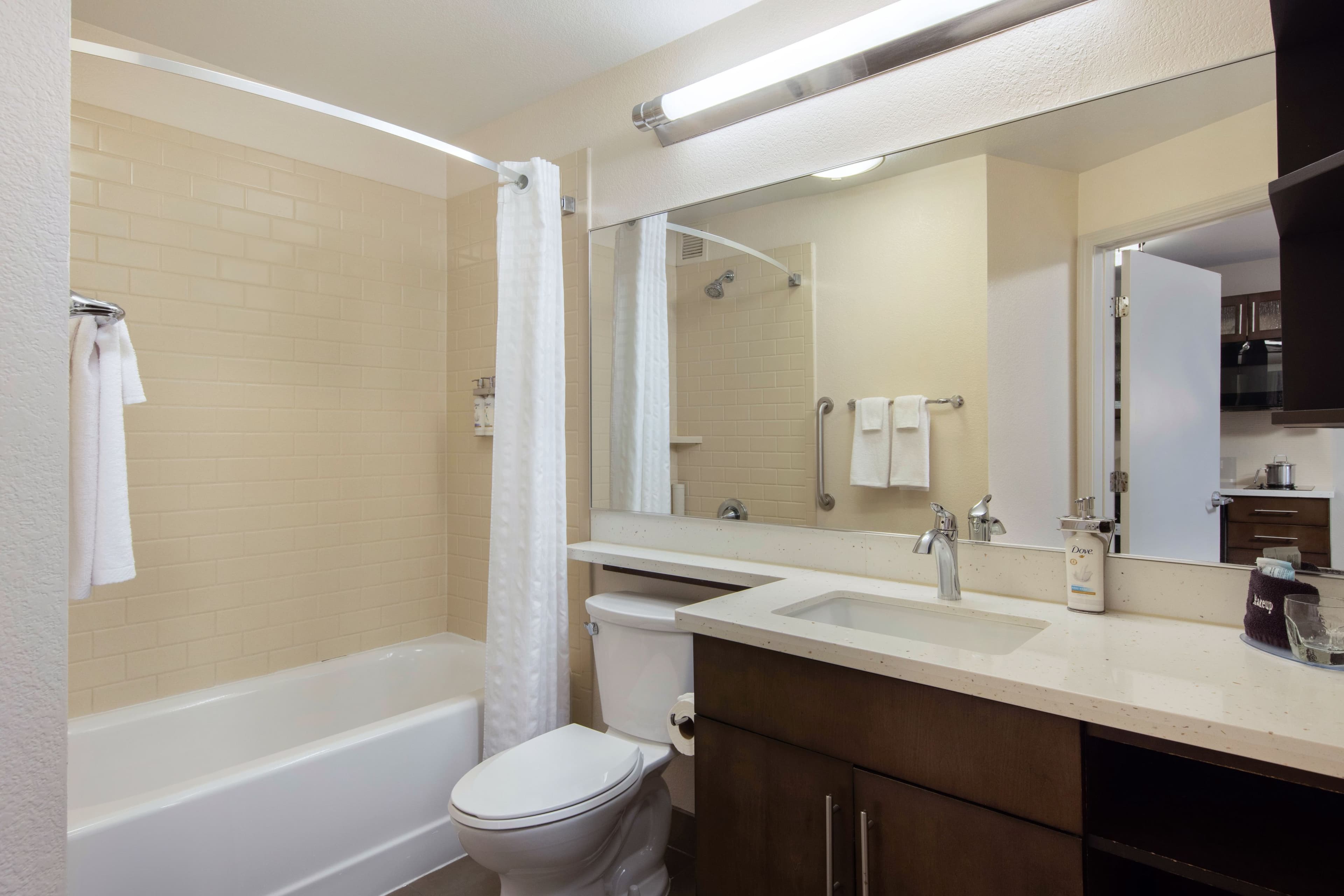 Candlewood Suites Anaheim - Resort Area - Image 5