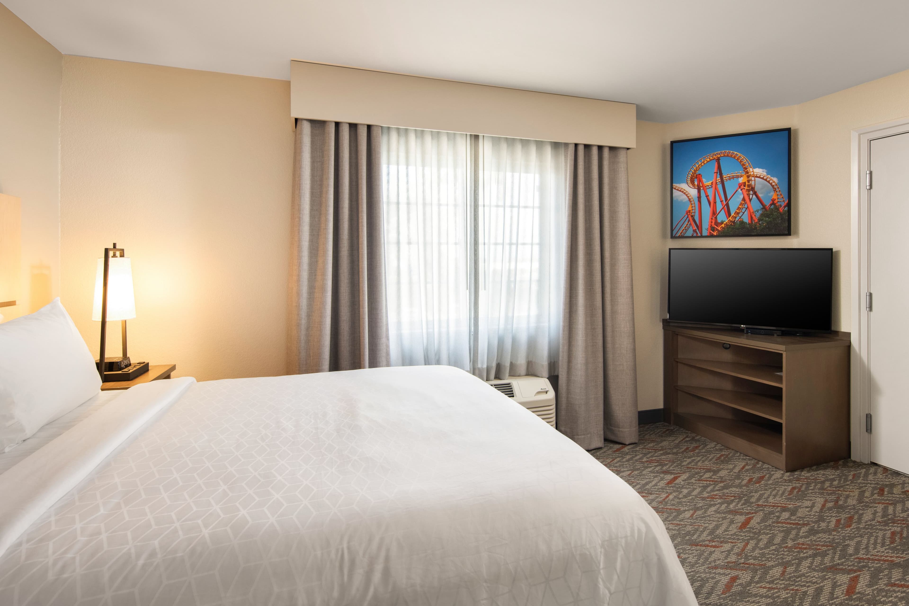 Candlewood Suites Anaheim - Resort Area — 11