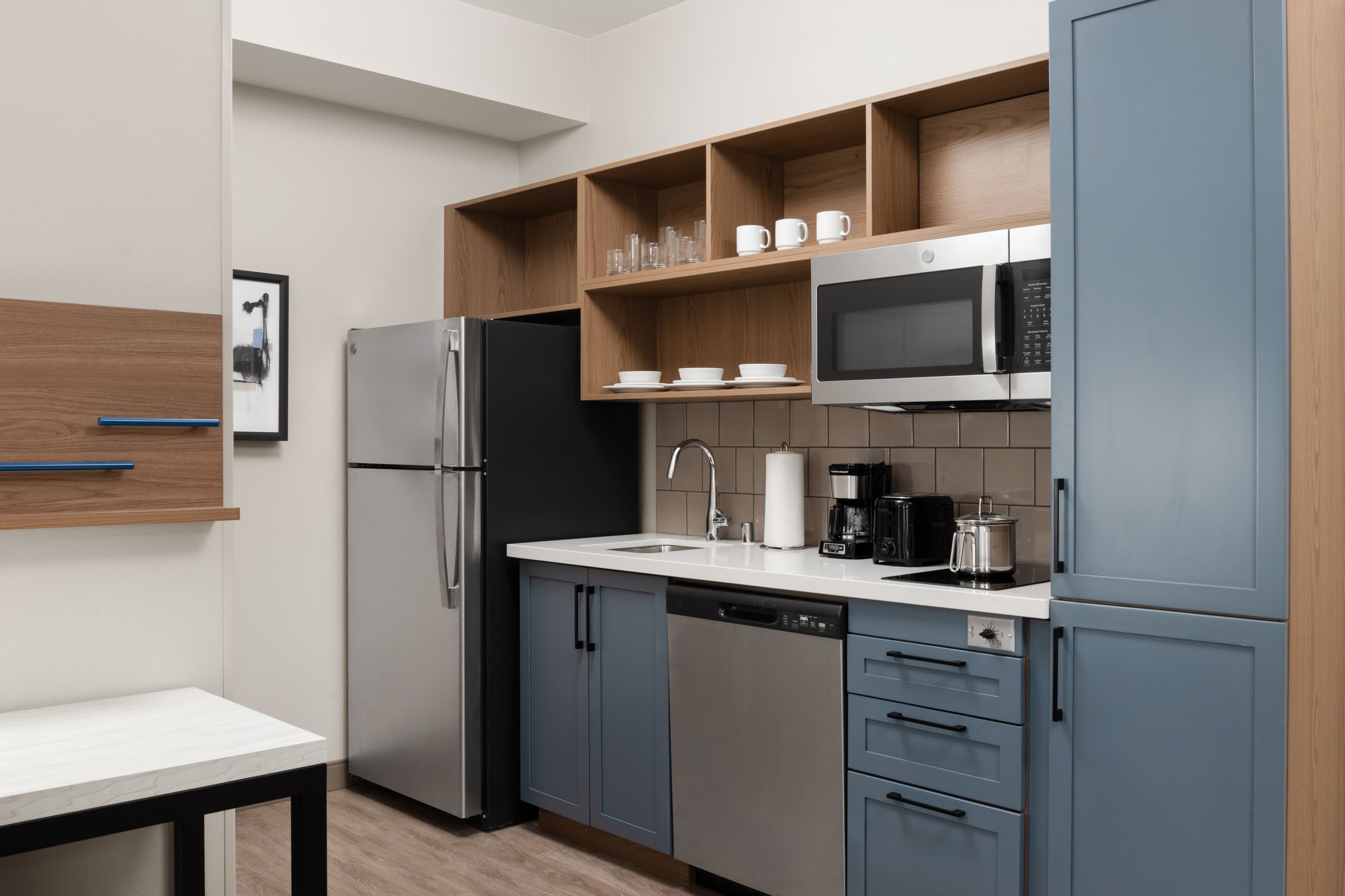 Candlewood Suites Anchorage - Midtown - Image 3
