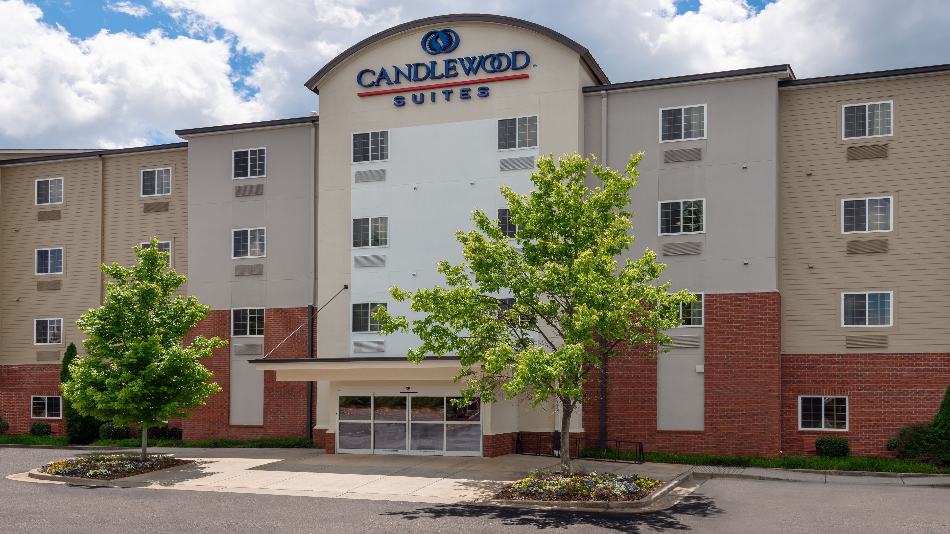 Candlewood Suites Athens - Image 1
