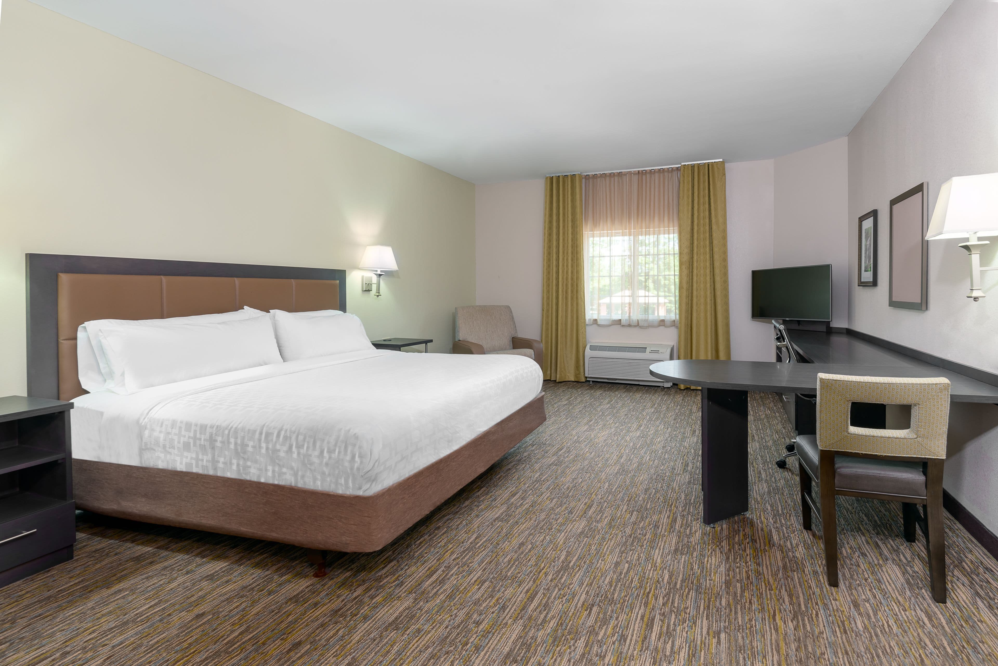 Candlewood Suites Athens - Image 4