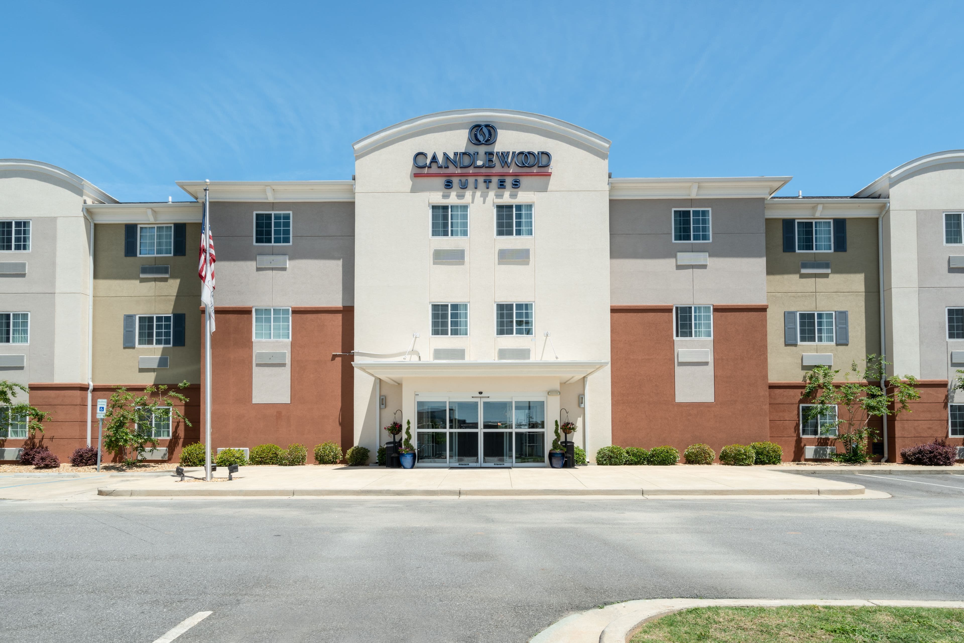 Candlewood Suites Auburn - Image 1