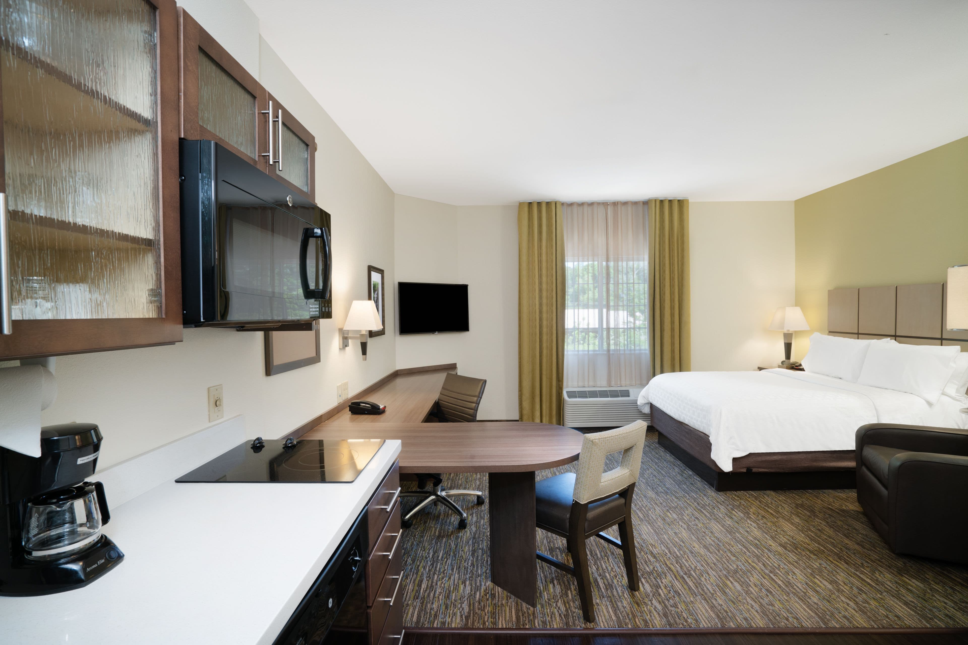 Candlewood Suites Auburn — 9