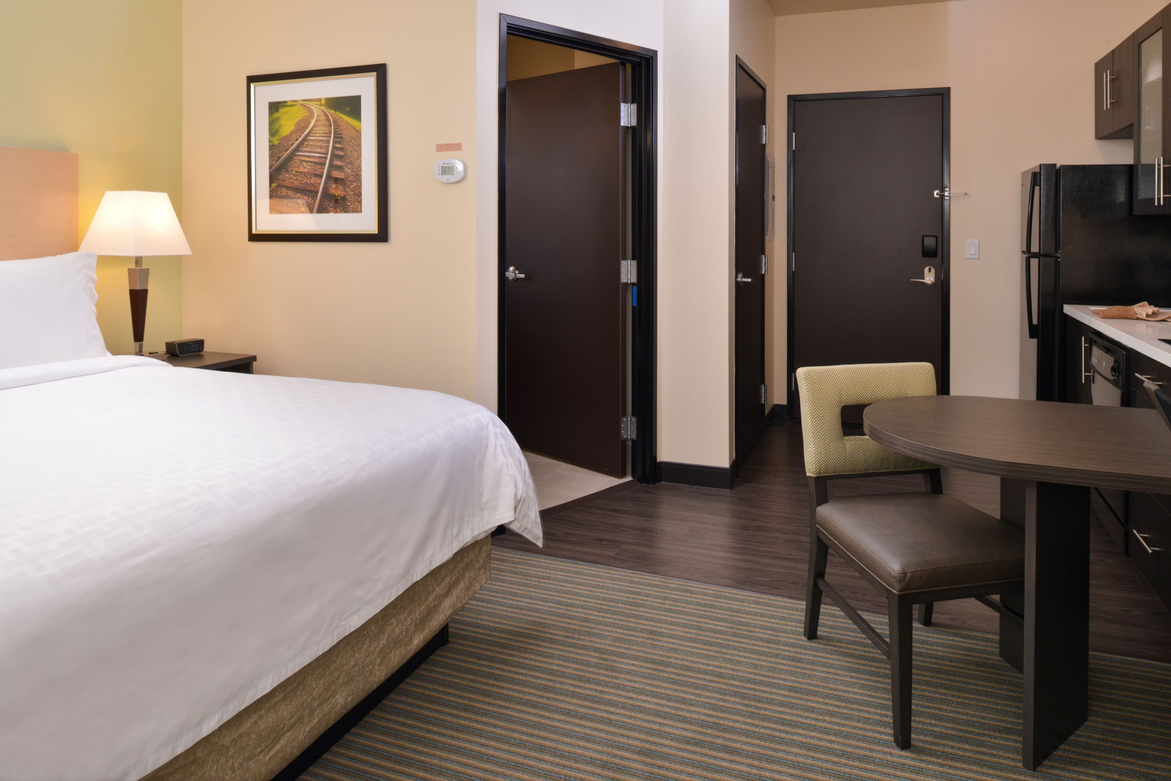 Candlewood Suites Austin Airport — 5