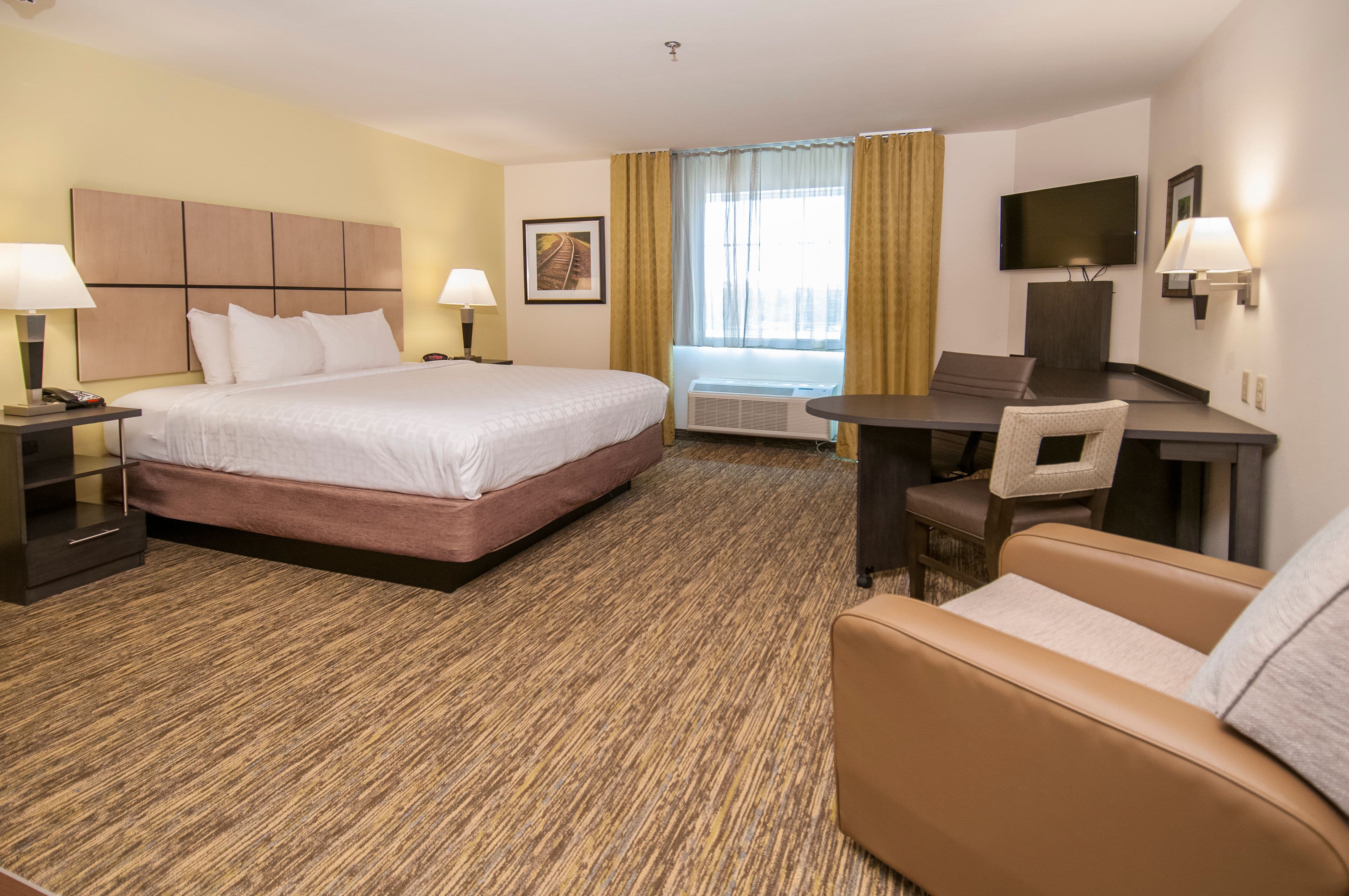 Candlewood Suites Baton Rouge - College Drive - Image 2