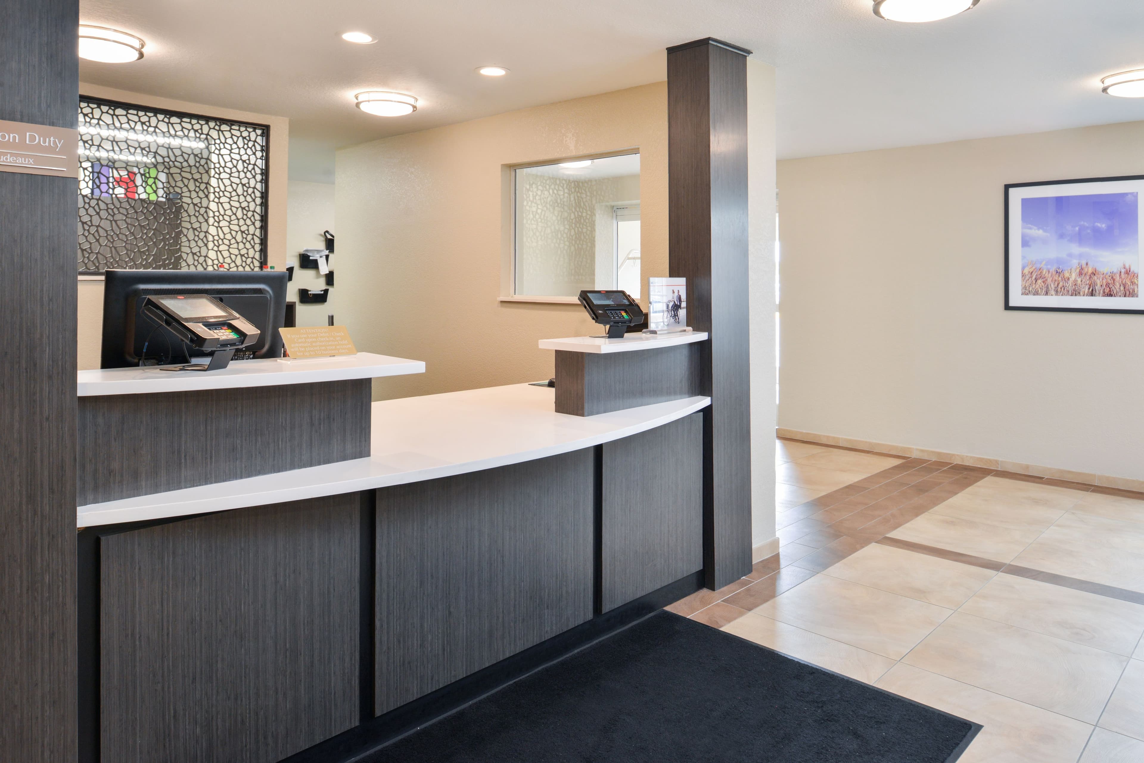 Candlewood Suites Beaumont - Image 1