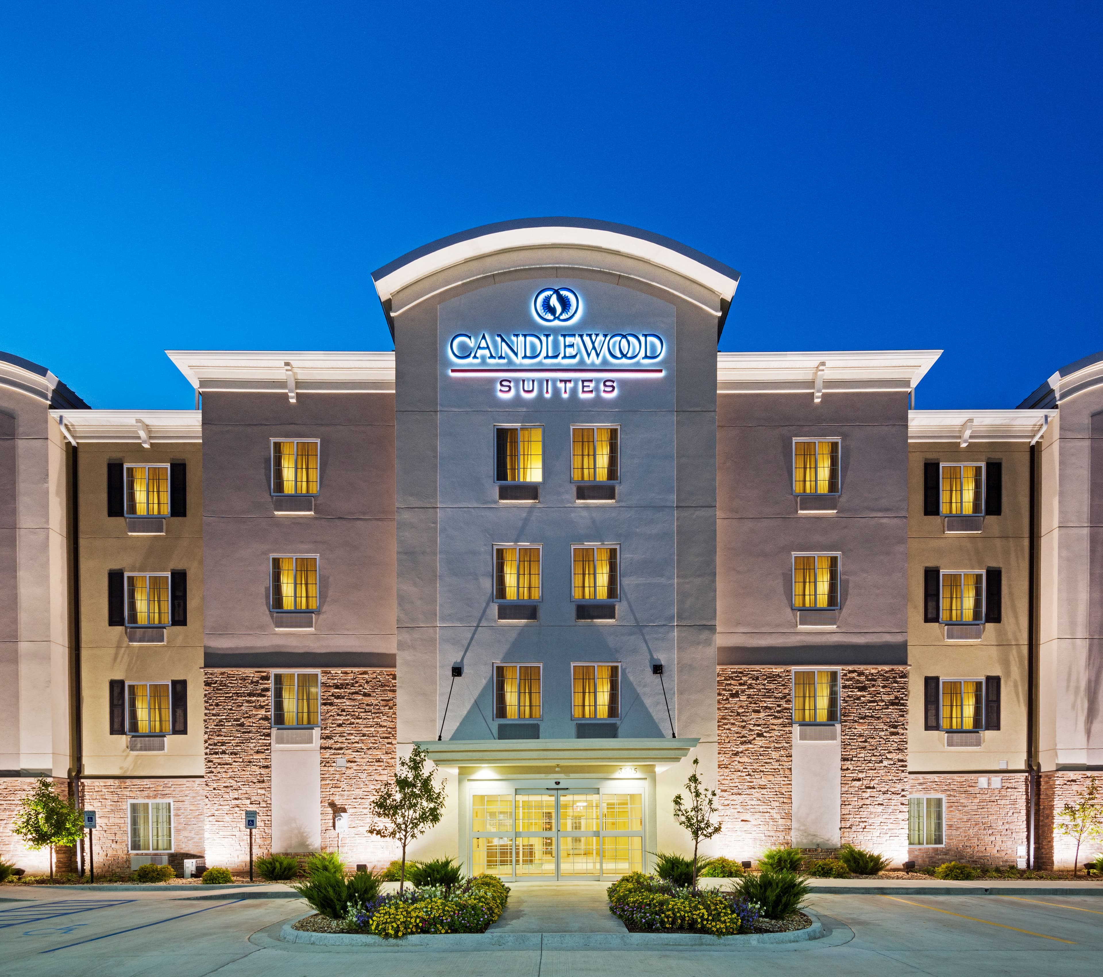 Candlewood Suites Belle Vernon - Image 1