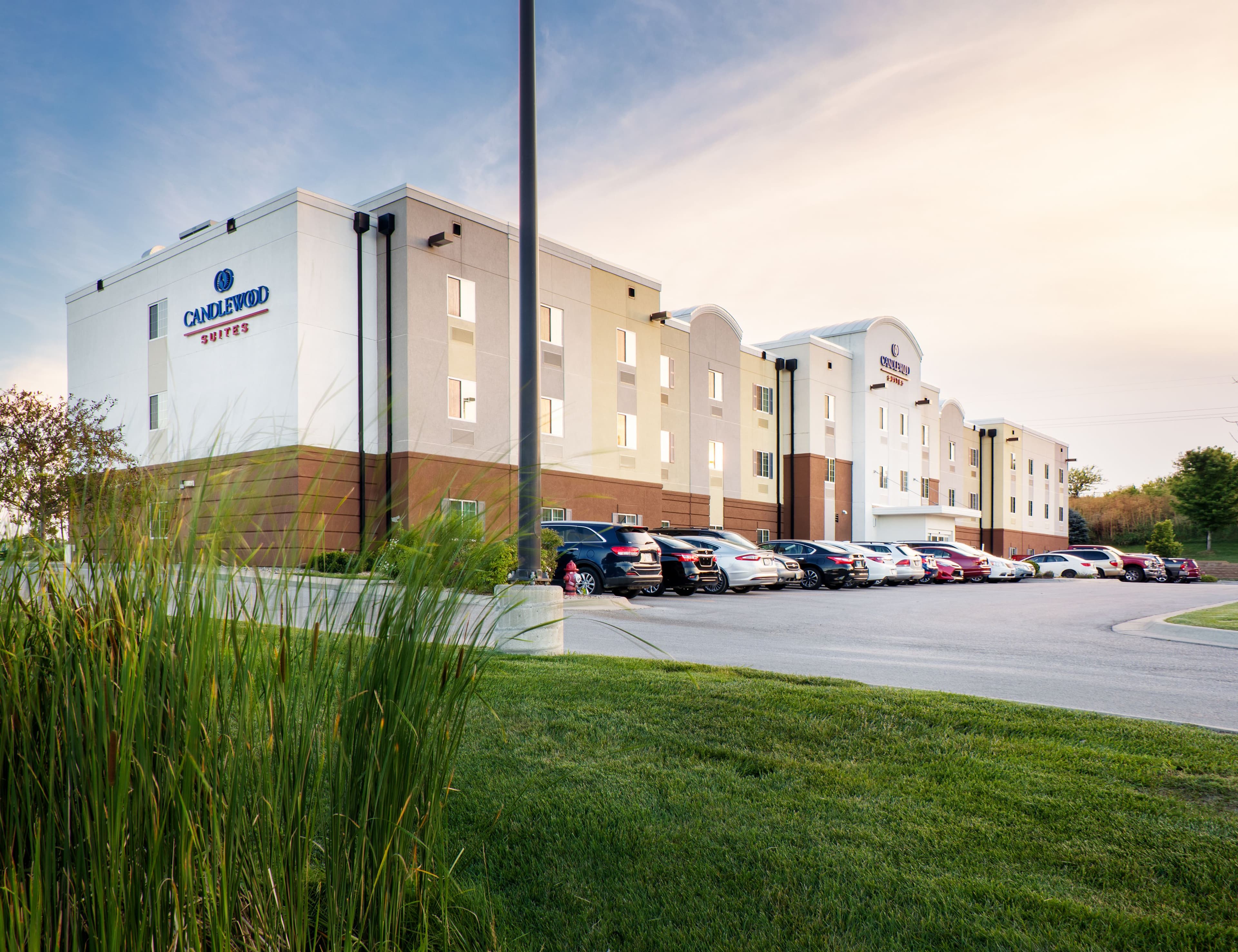 Candlewood Suites Bellevue - Image 1