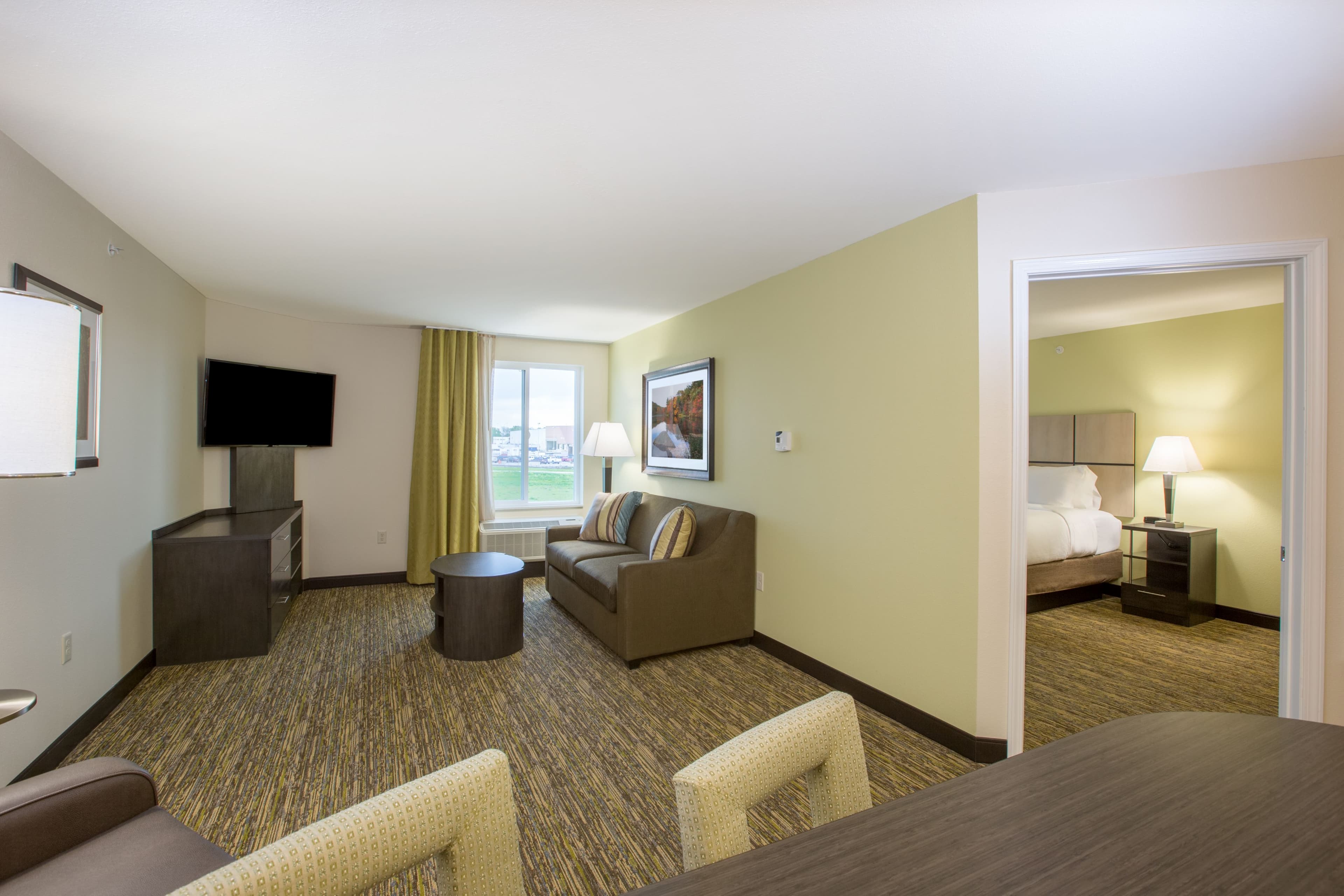 Candlewood Suites Bellevue — 14