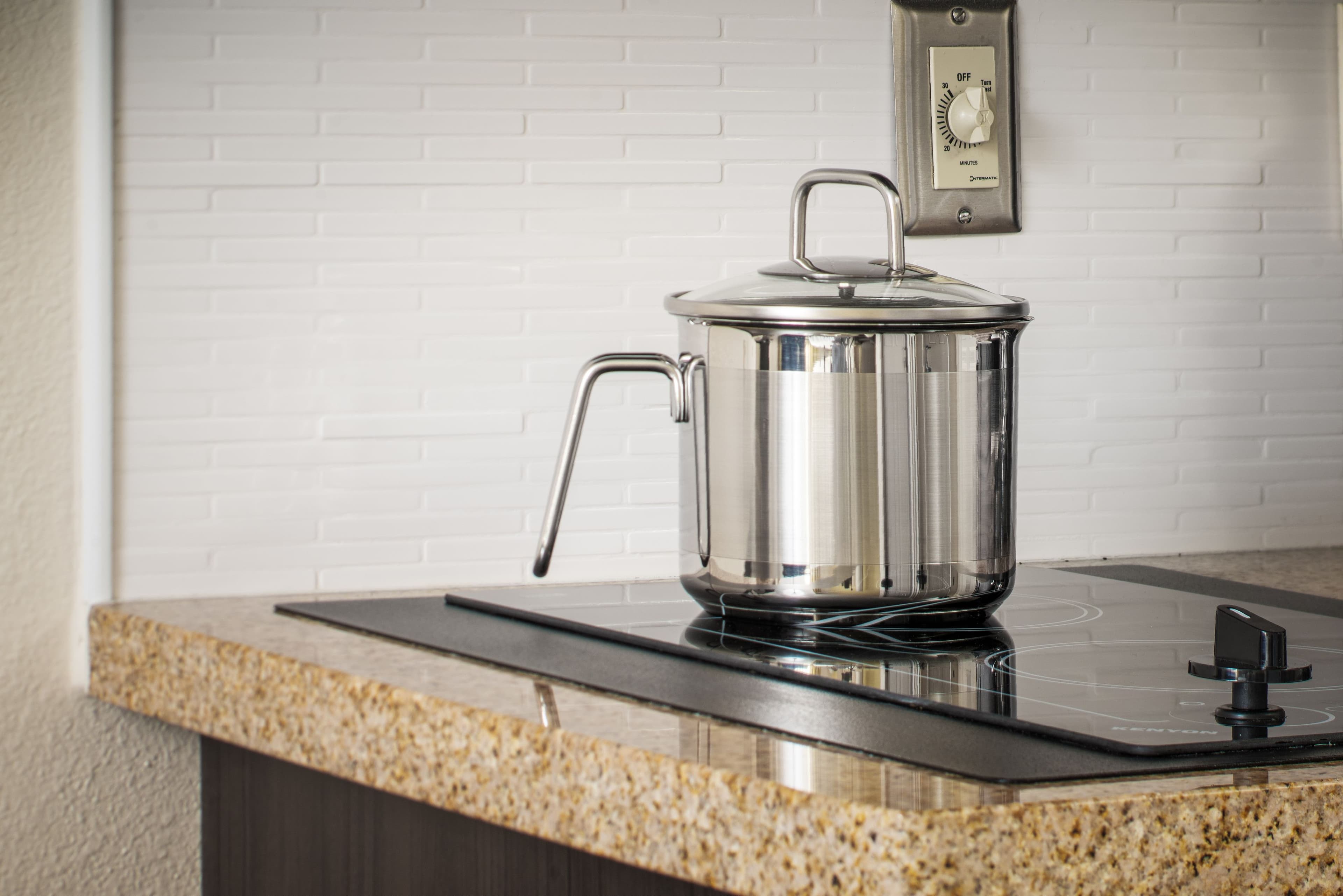 Candlewood Suites Bellevue — 7