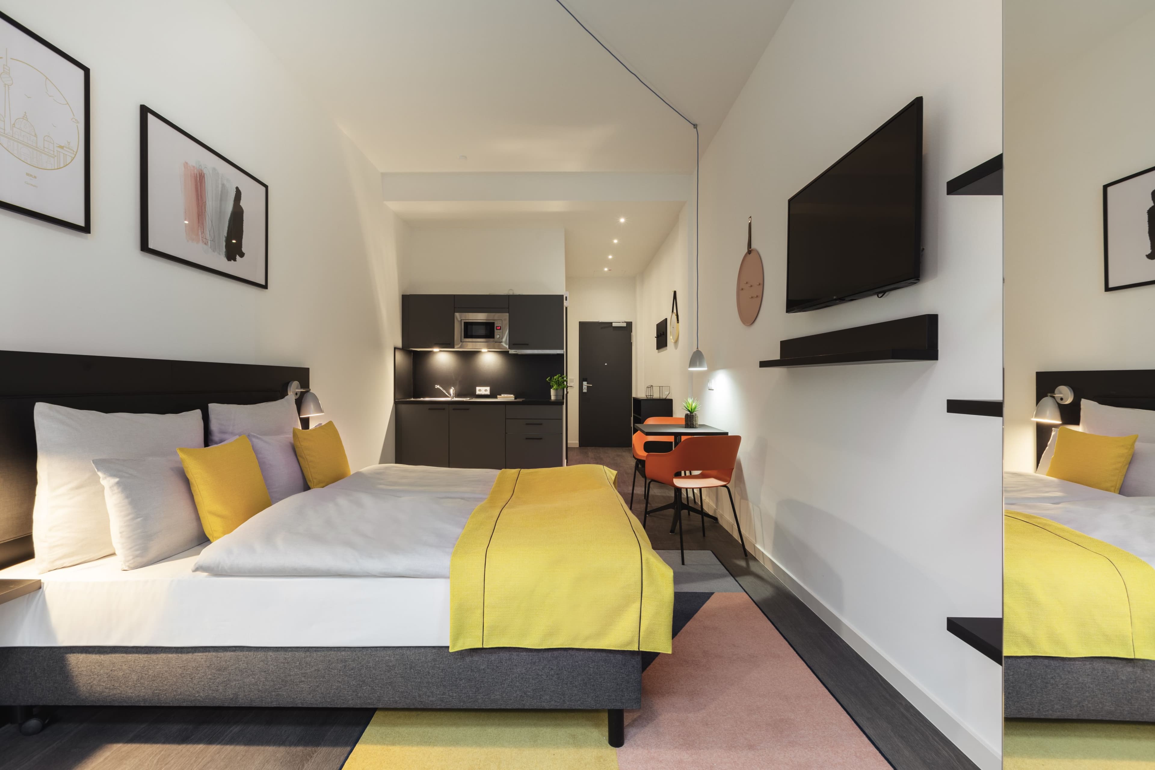Candlewood Suites Berlin Charlottenburg - Image 2