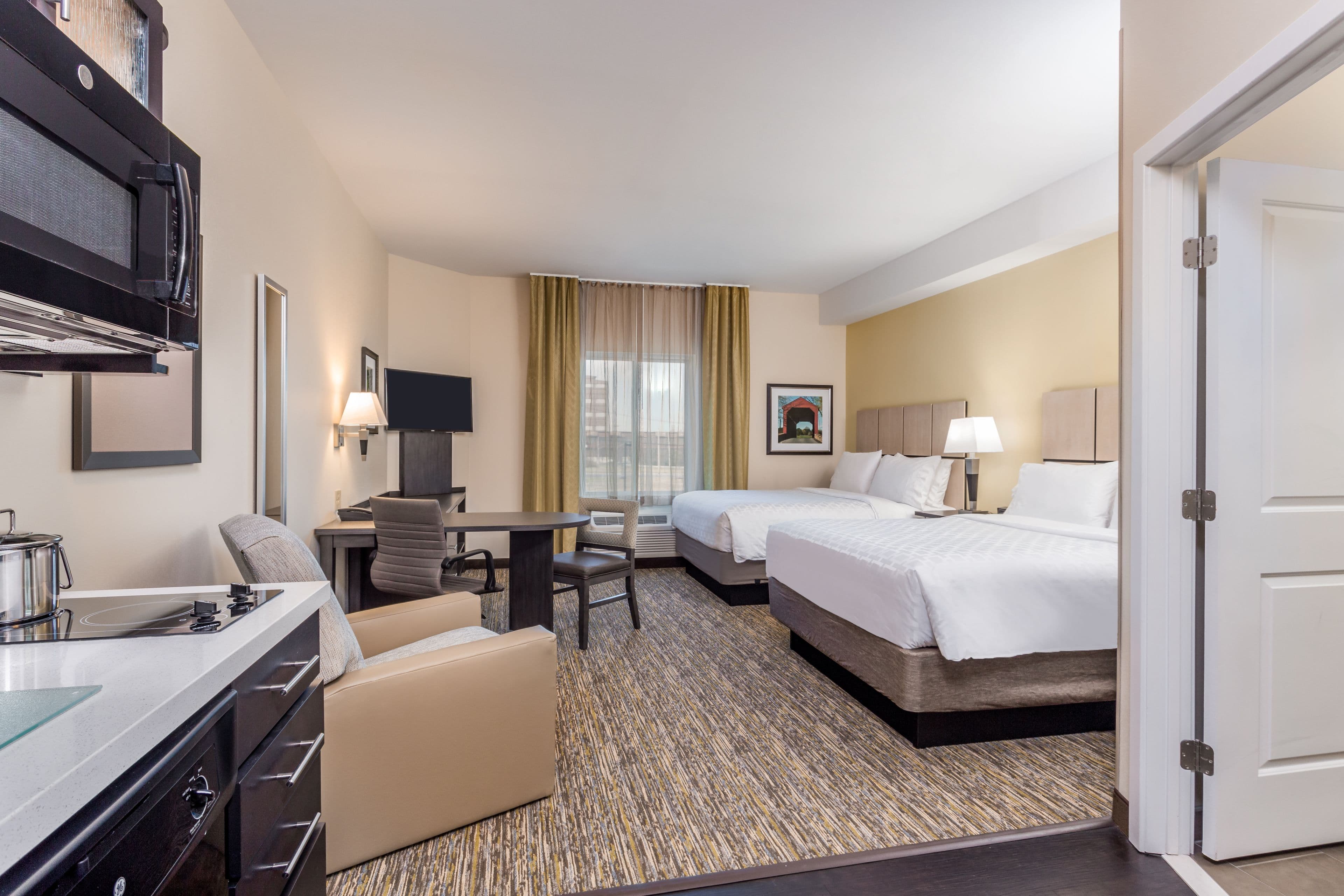 Candlewood Suites Bethlehem South — 8