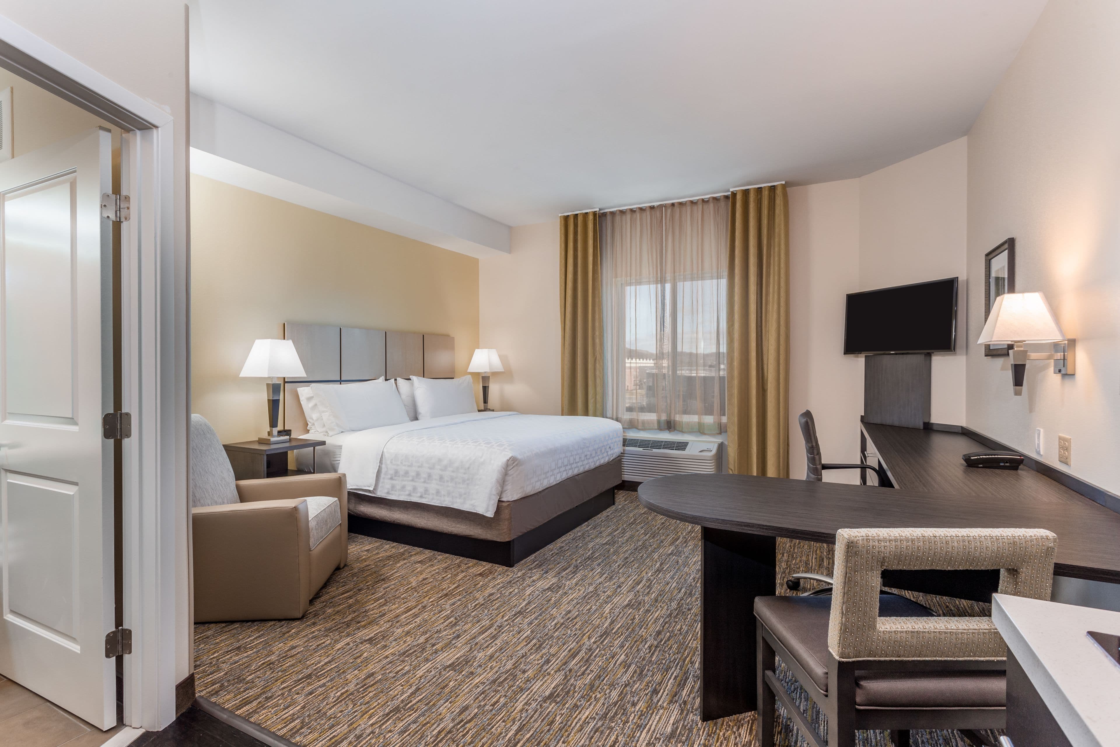 Candlewood Suites Bethlehem South - Image 4